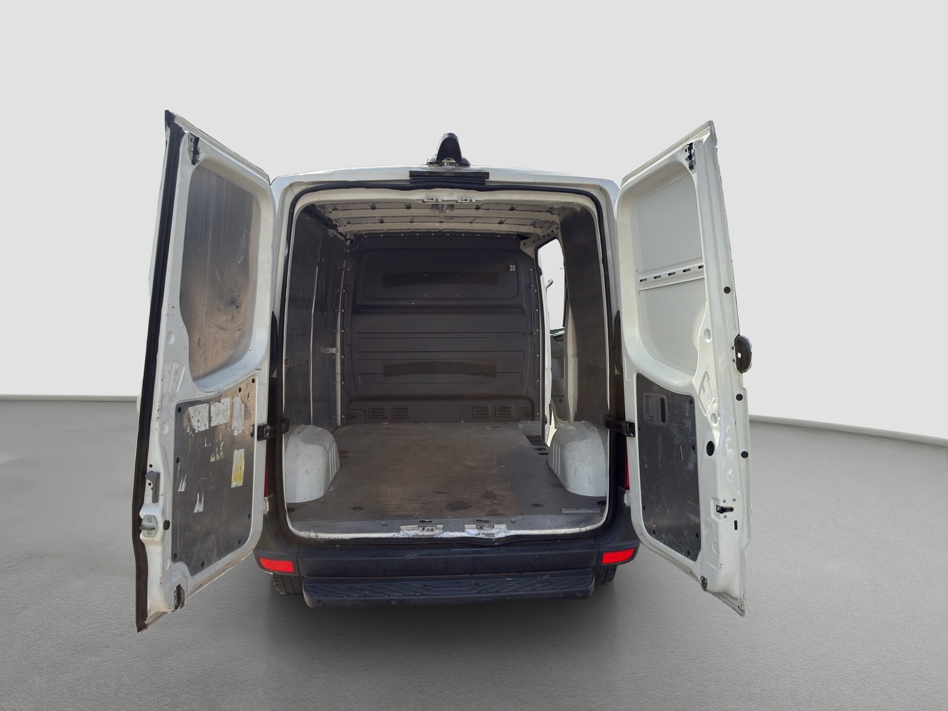 VW Crafter 35 2.5 BlueTDI 109 PS Automatik-image-12