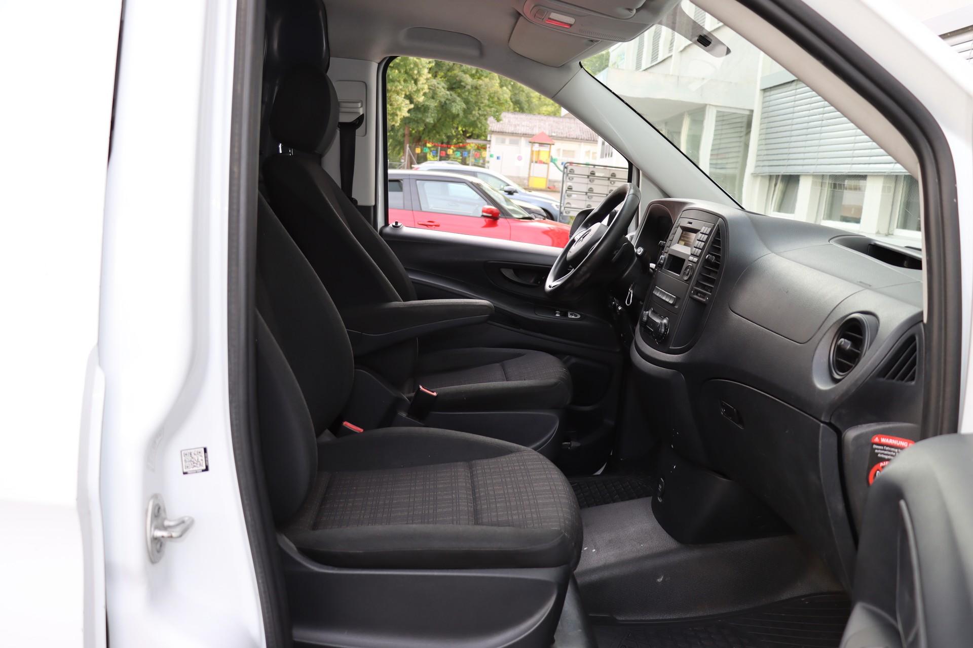 MERCEDES-BENZ Vito 114 BlueTEC L 4Matic 7G-Tronic Euro 6-image-5