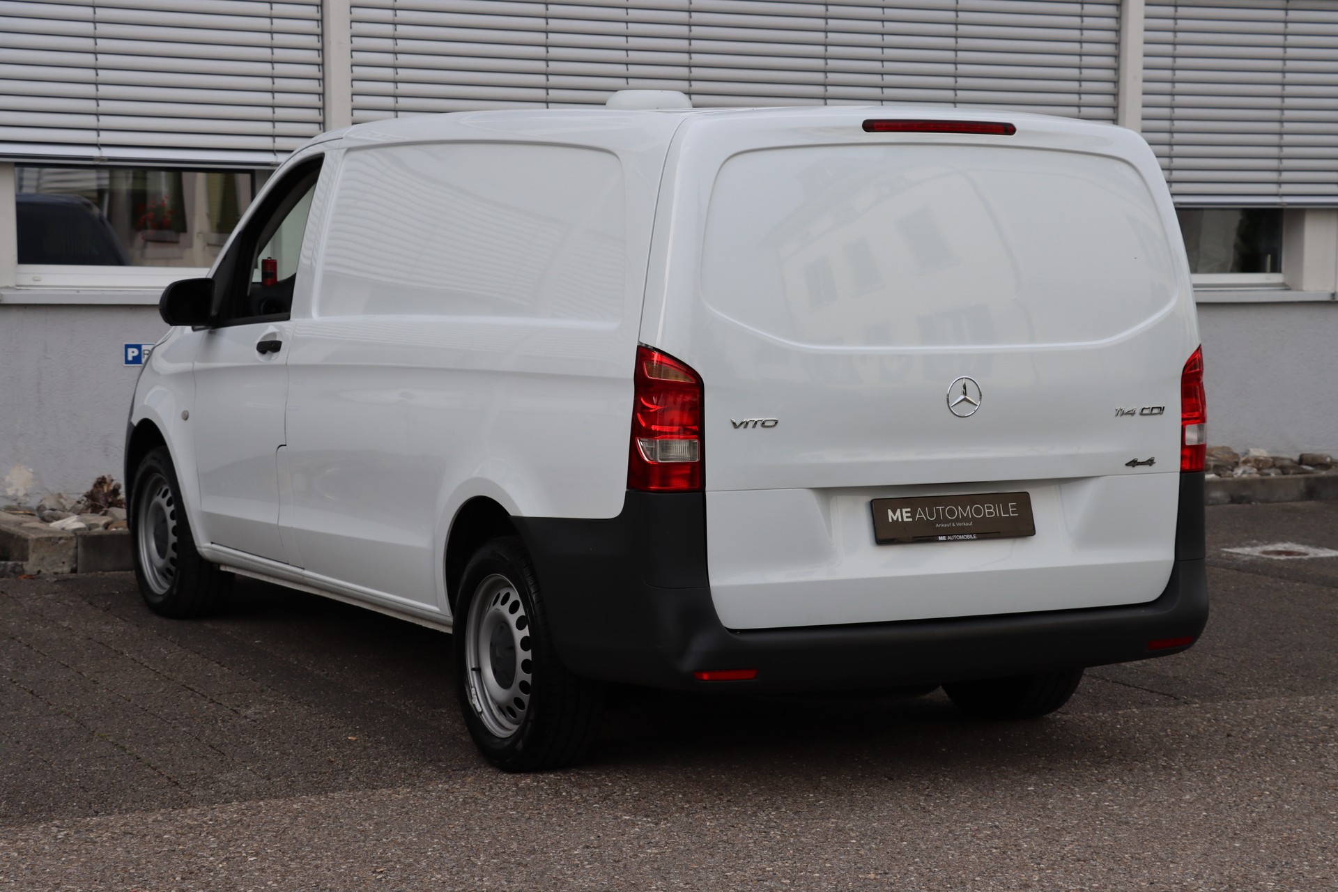 MERCEDES-BENZ Vito 114 BlueTEC L 4Matic 7G-Tronic Euro 6-image-2