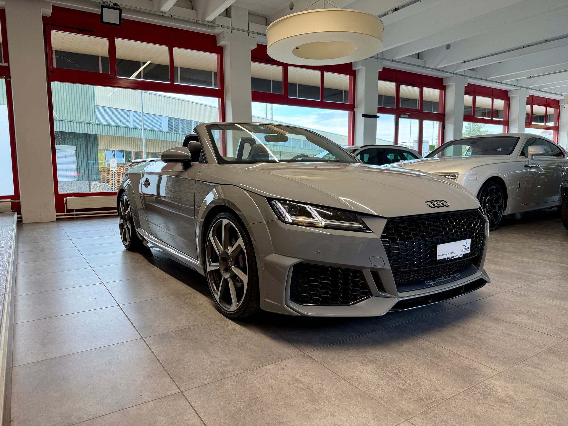 AUDI TT Roadster TTRS S-tronic-image-11
