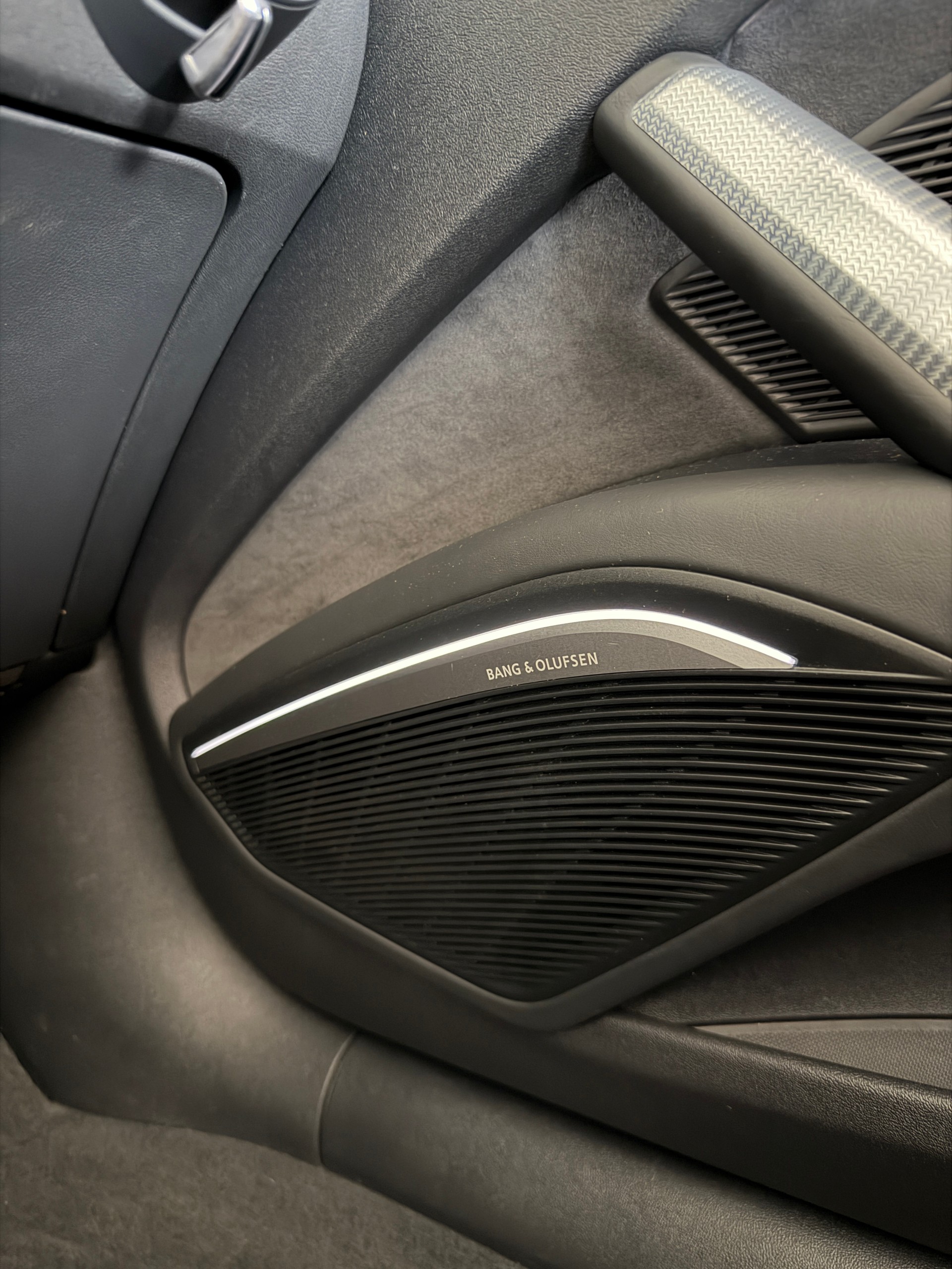 AUDI TT Roadster TTRS S-tronic-image-18
