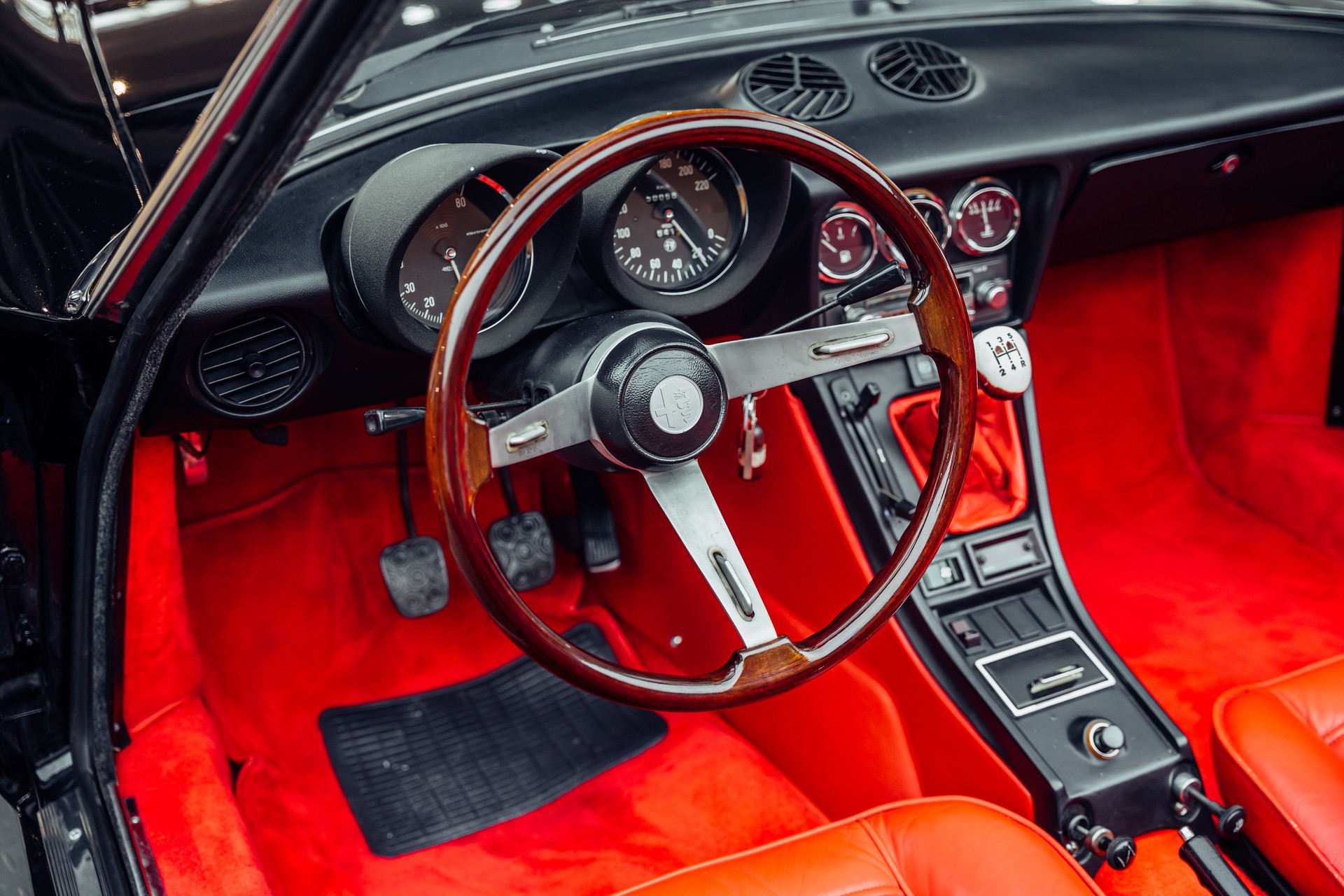ALFA ROMEO Spider 2.0 (Veloce)-showroom-element-3