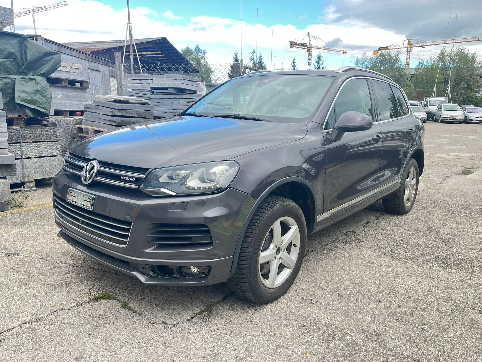 VW Touareg 3.0 TSI Hybrid Tiptronic-image-0