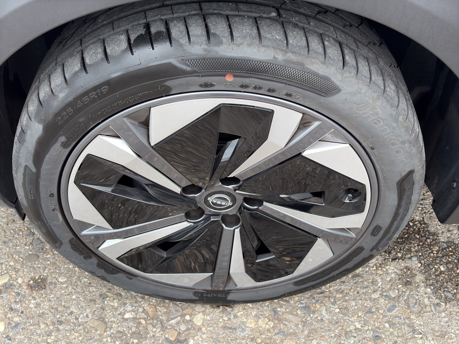 NISSAN Juke 1.6 Hybrid Tekna-image-8