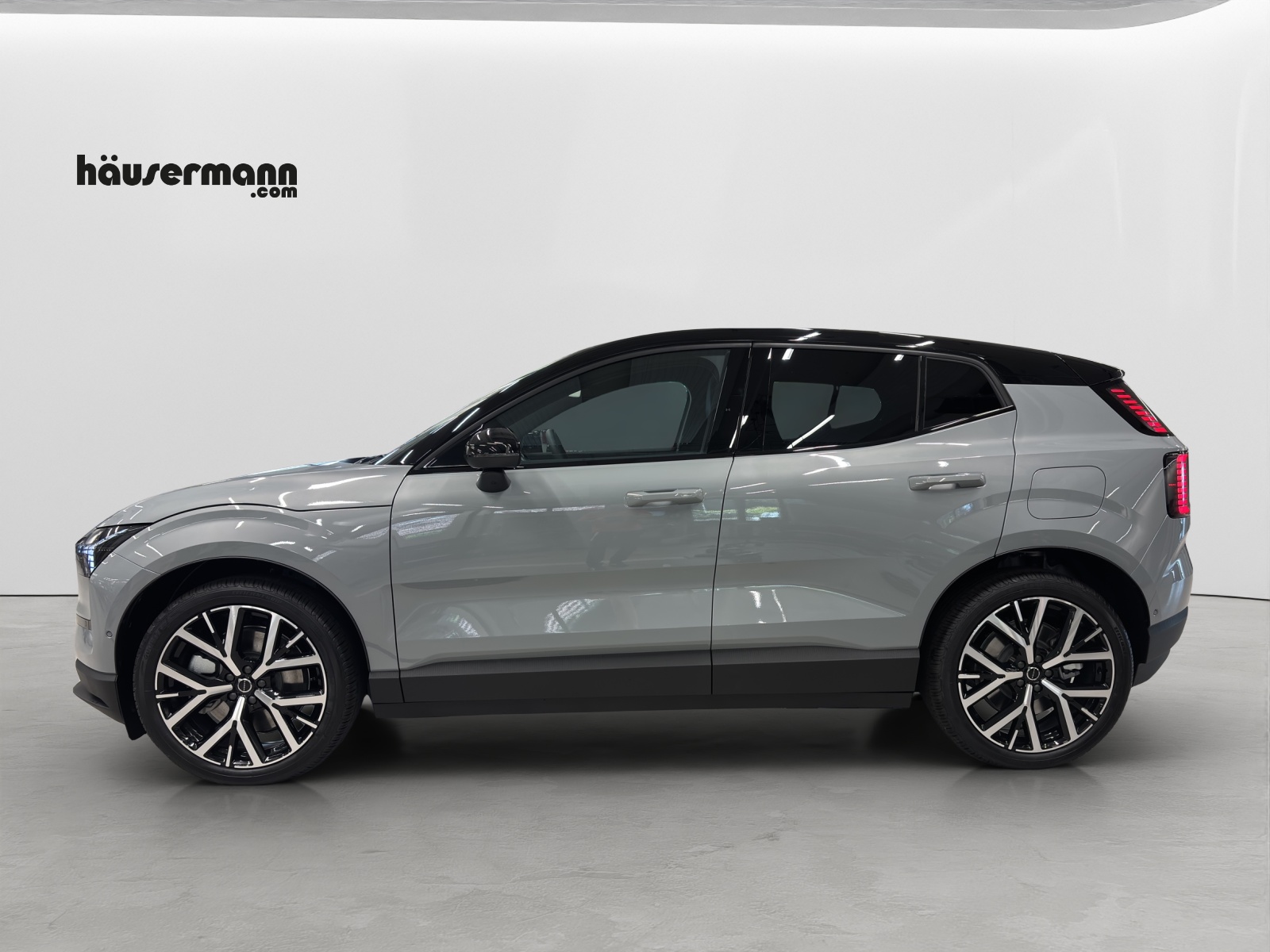 VOLVO EX30 P8 Ultra AWD-showroom-element-1