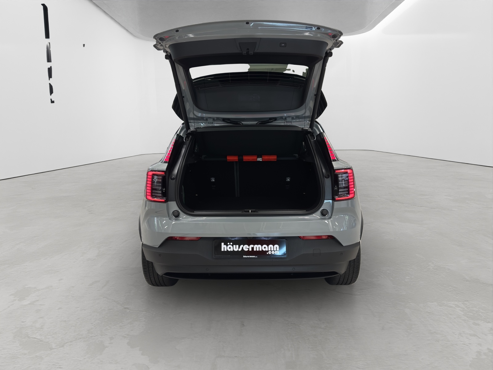 VOLVO EX30 P8 Ultra AWD-image-10