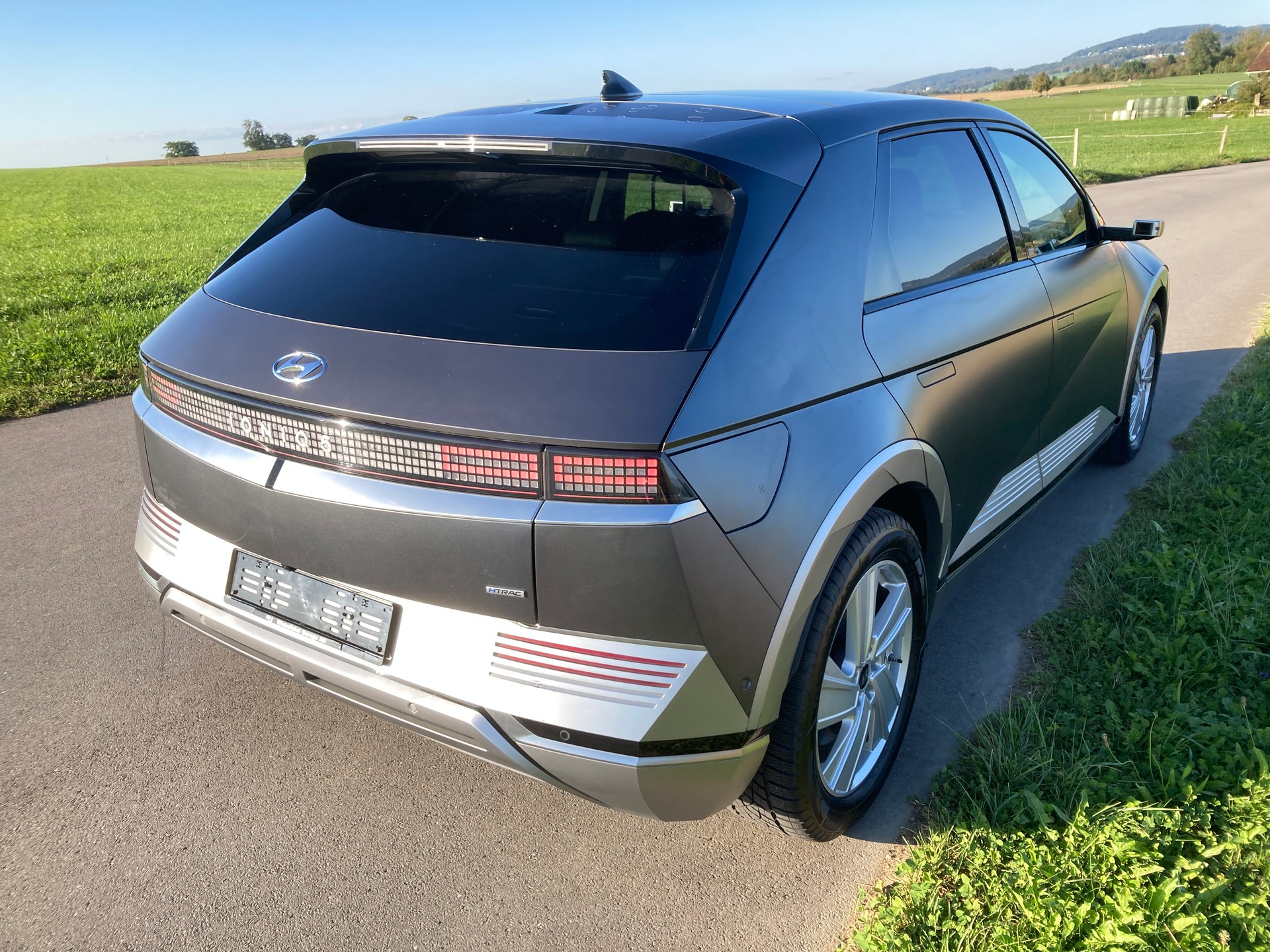 HYUNDAI Ioniq 5 77kWh Vertex 4WD-image-2