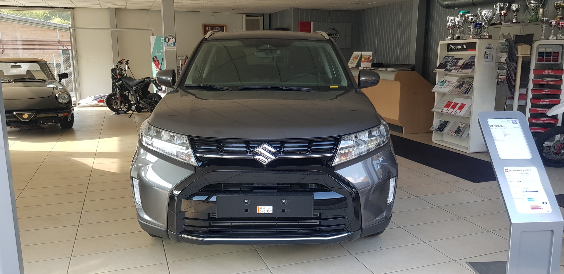 SUZUKI Vitara 1.4 Boosterjet Compact + 4x4 Hybrid-image-2