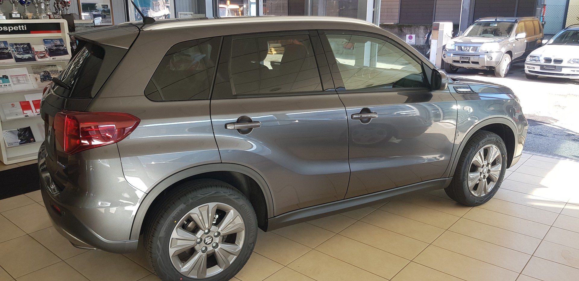 SUZUKI Vitara 1.4 Boosterjet Compact + 4x4 Hybrid-image-5