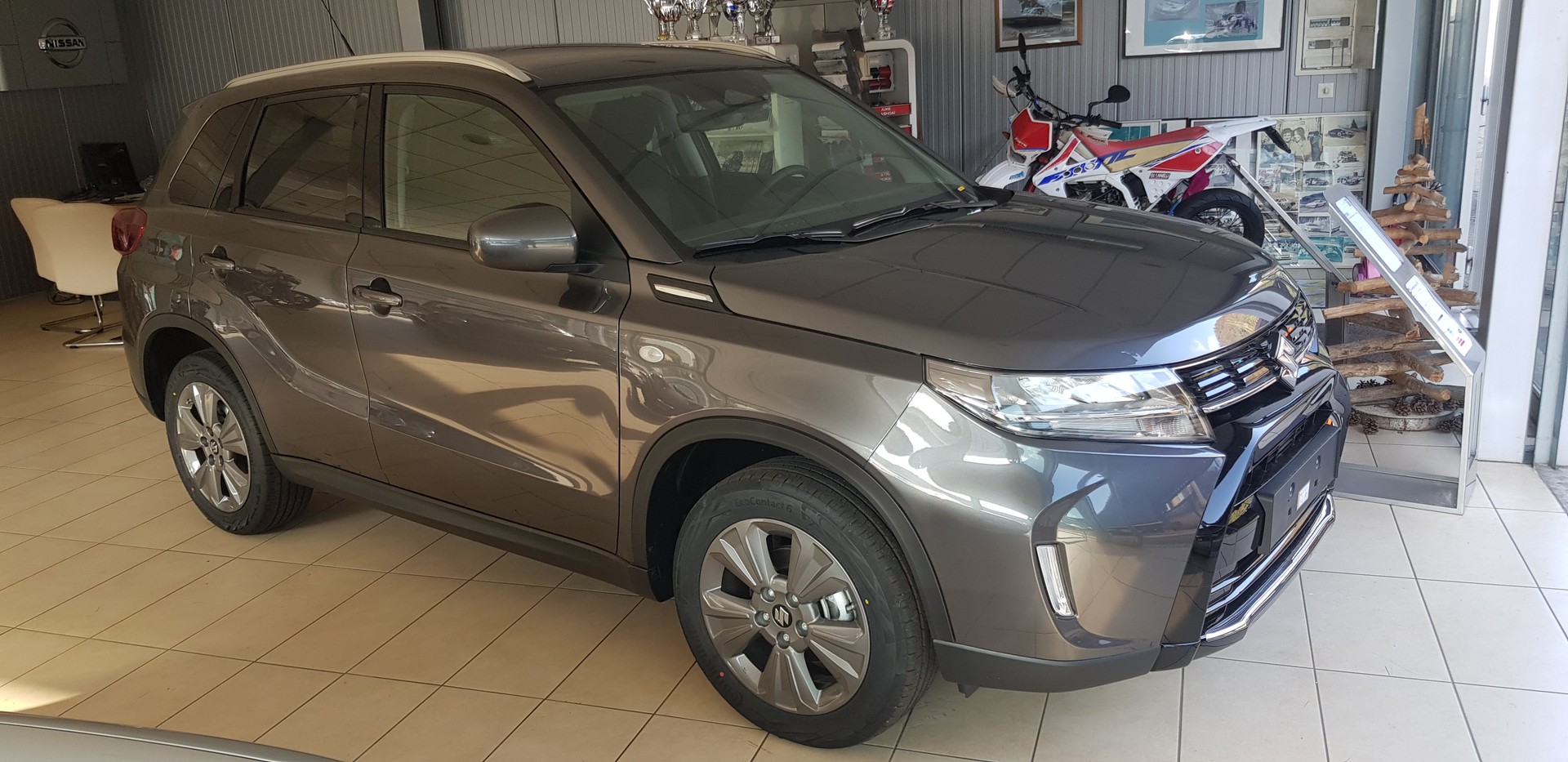 SUZUKI Vitara 1.4 Boosterjet Compact + 4x4 Hybrid-image-1