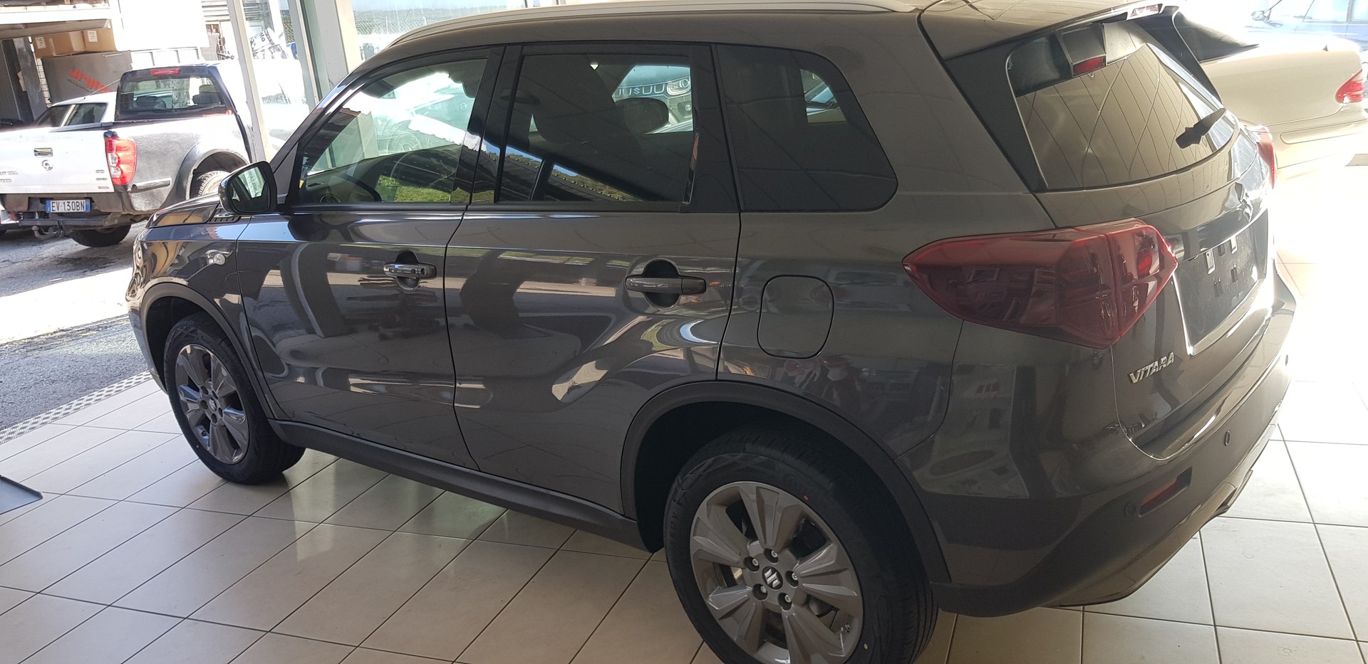 SUZUKI Vitara 1.4 Boosterjet Compact + 4x4 Hybrid-image-4