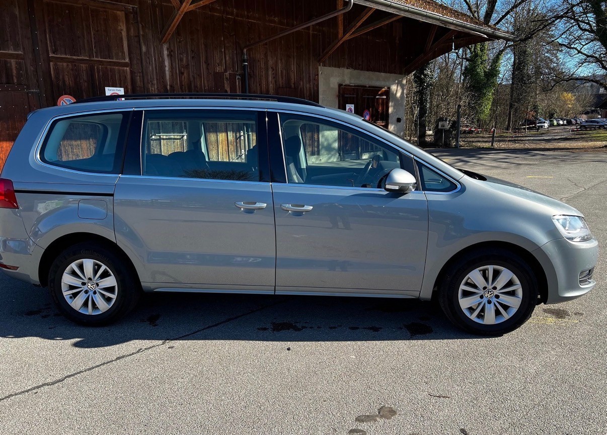 VW Sharan 2.0 TDI BMT Comfortline 4Motion-image-2
