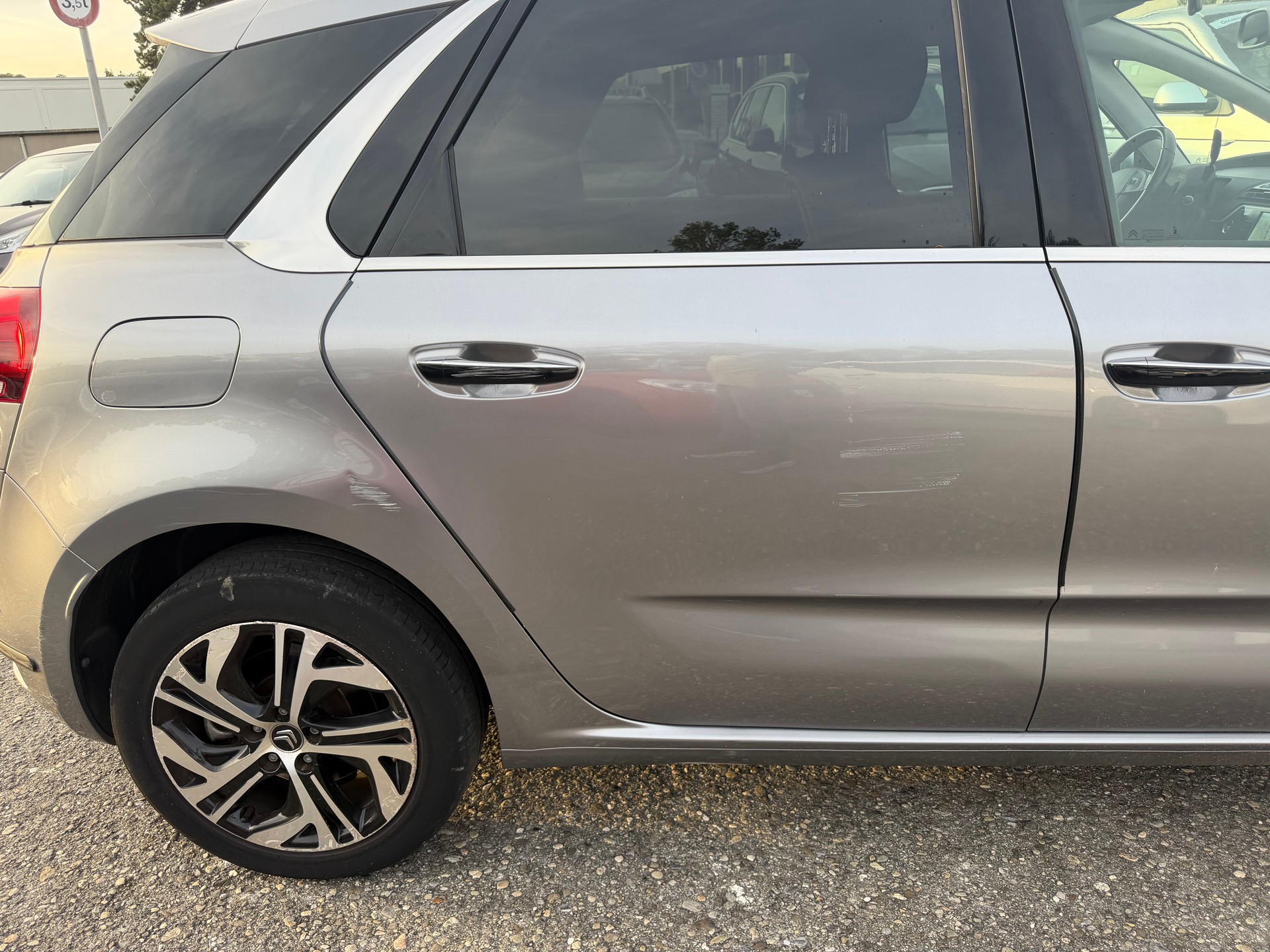 CITROEN C4 Picasso 1.6i 16V e-THP Exclusive Automatic-image-2
