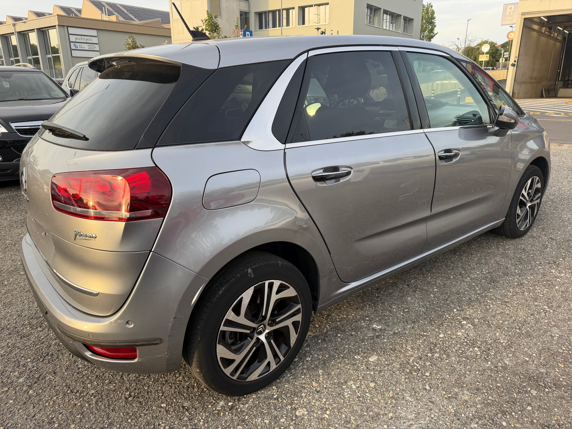 CITROEN C4 Picasso 1.6i 16V e-THP Exclusive Automatic-image-5