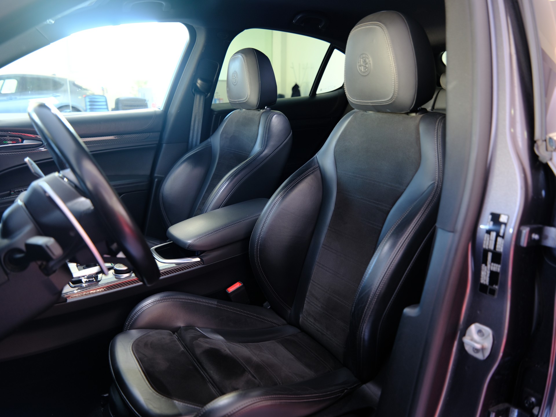 ALFA ROMEO Stelvio 2.9 V6 Quadrifoglio Q4 Automatic *SITZHEIZUNG* *RÜCKFAHRKAMERA*-image-19