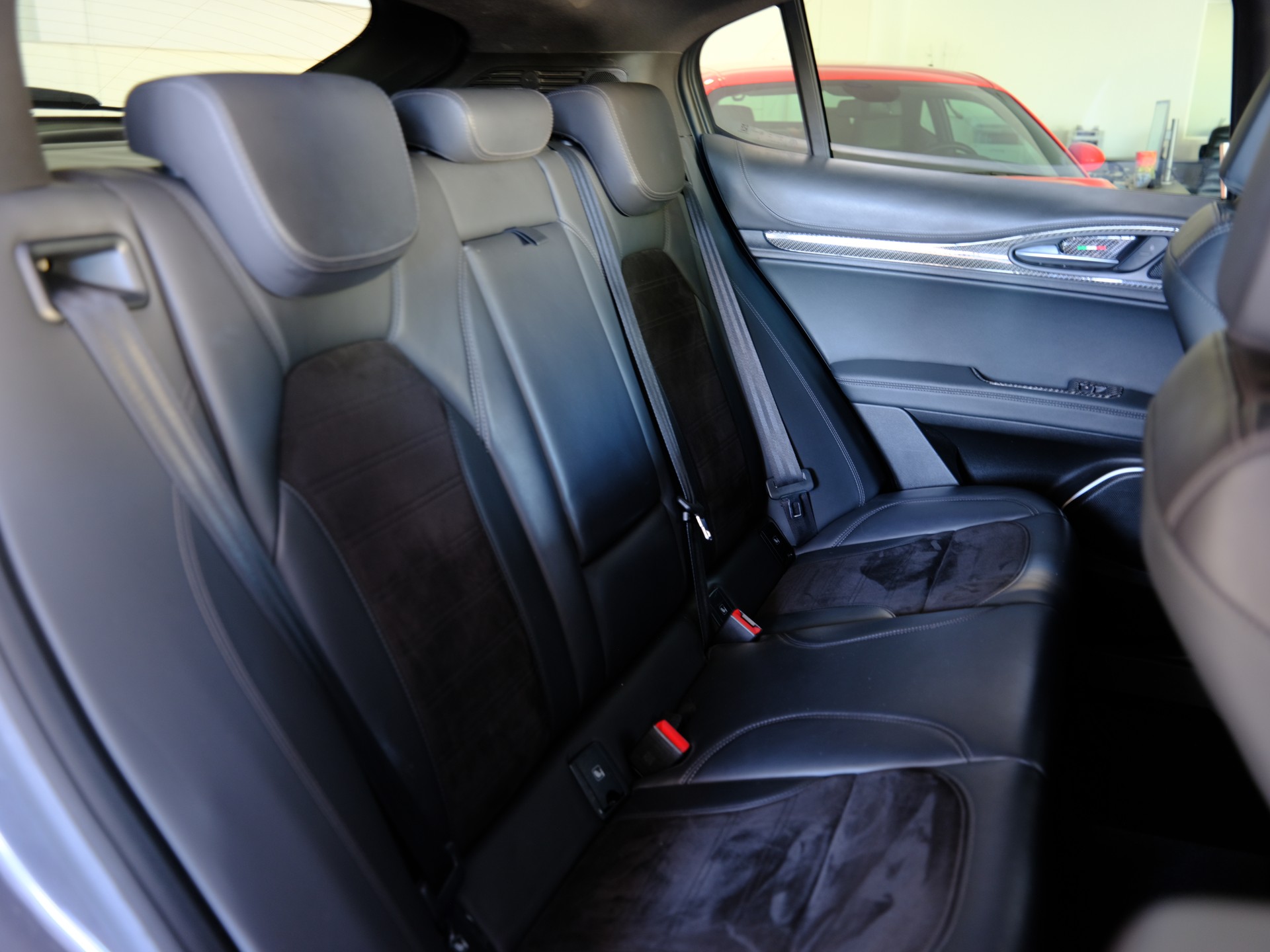 ALFA ROMEO Stelvio 2.9 V6 Quadrifoglio Q4 Automatic *SITZHEIZUNG* *RÜCKFAHRKAMERA*-image-13