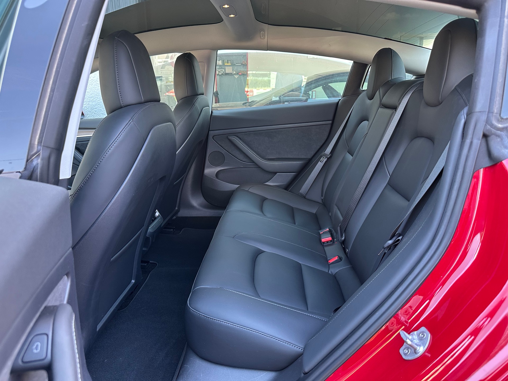 TESLA Tesla Model 3 Standard-Range Plus-image-6
