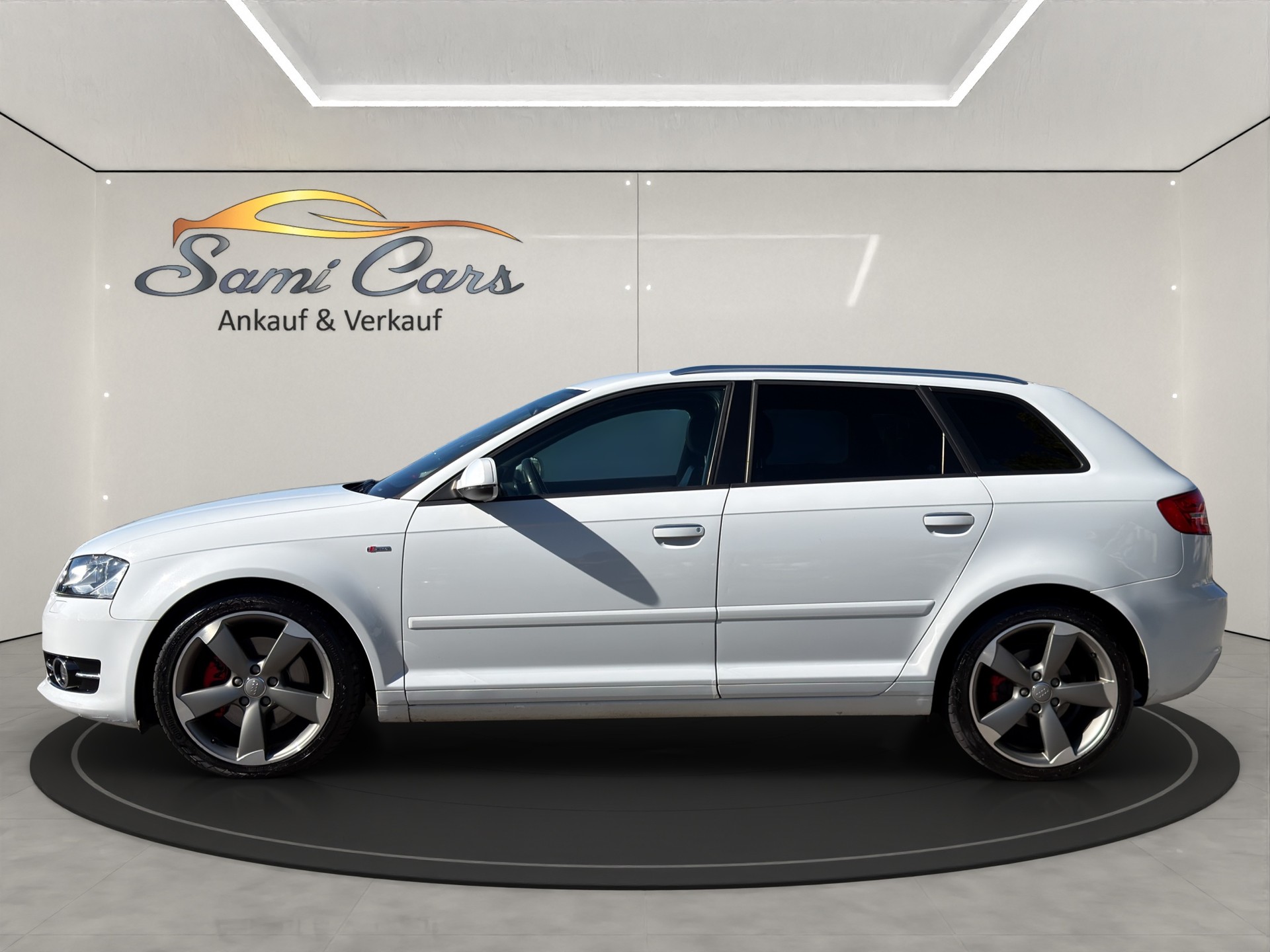 AUDI A3 Sportback 2.0 TFSI Ambition quattro S-tronic-image-5