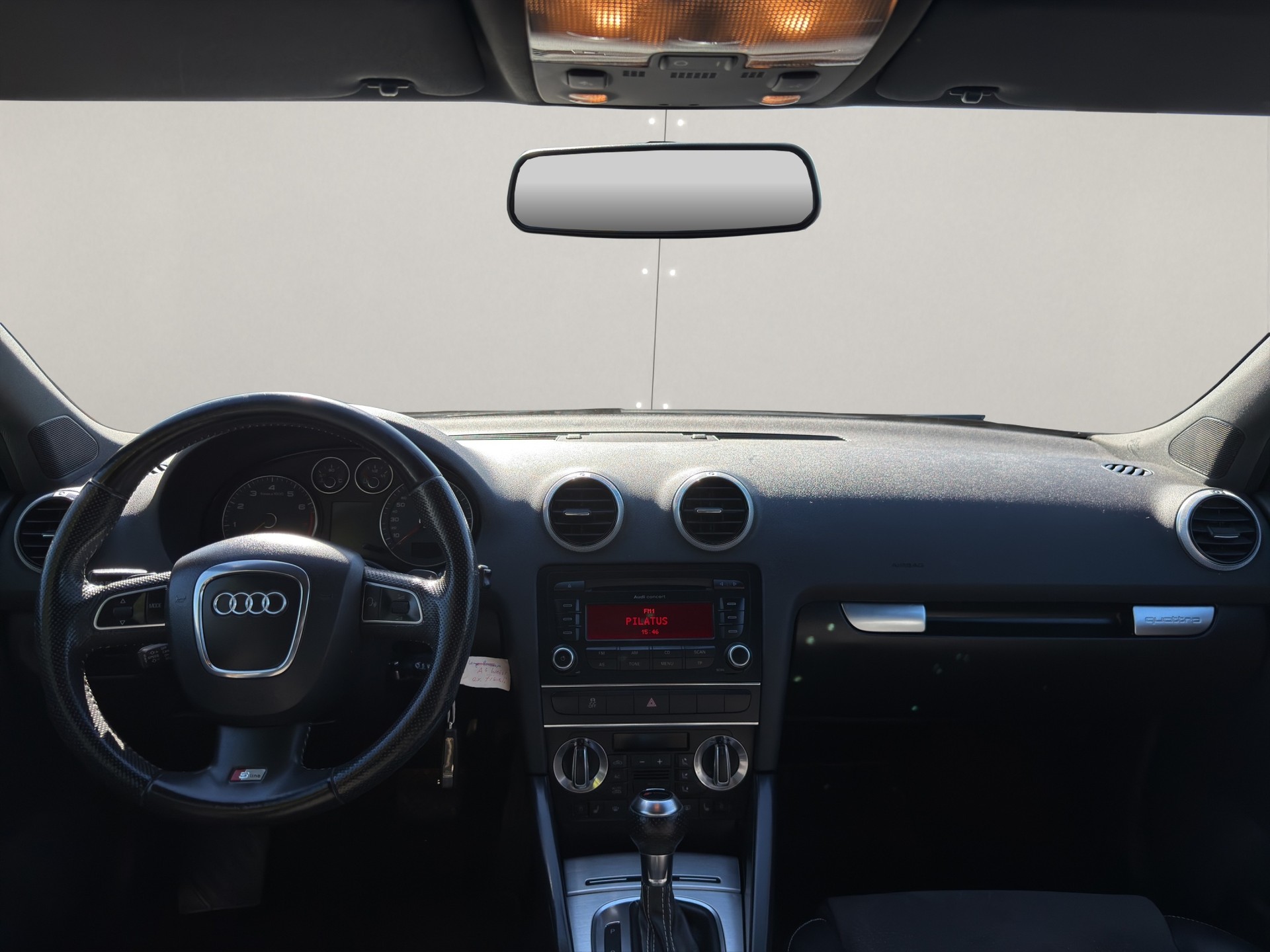 AUDI A3 Sportback 2.0 TFSI Ambition quattro S-tronic-image-14