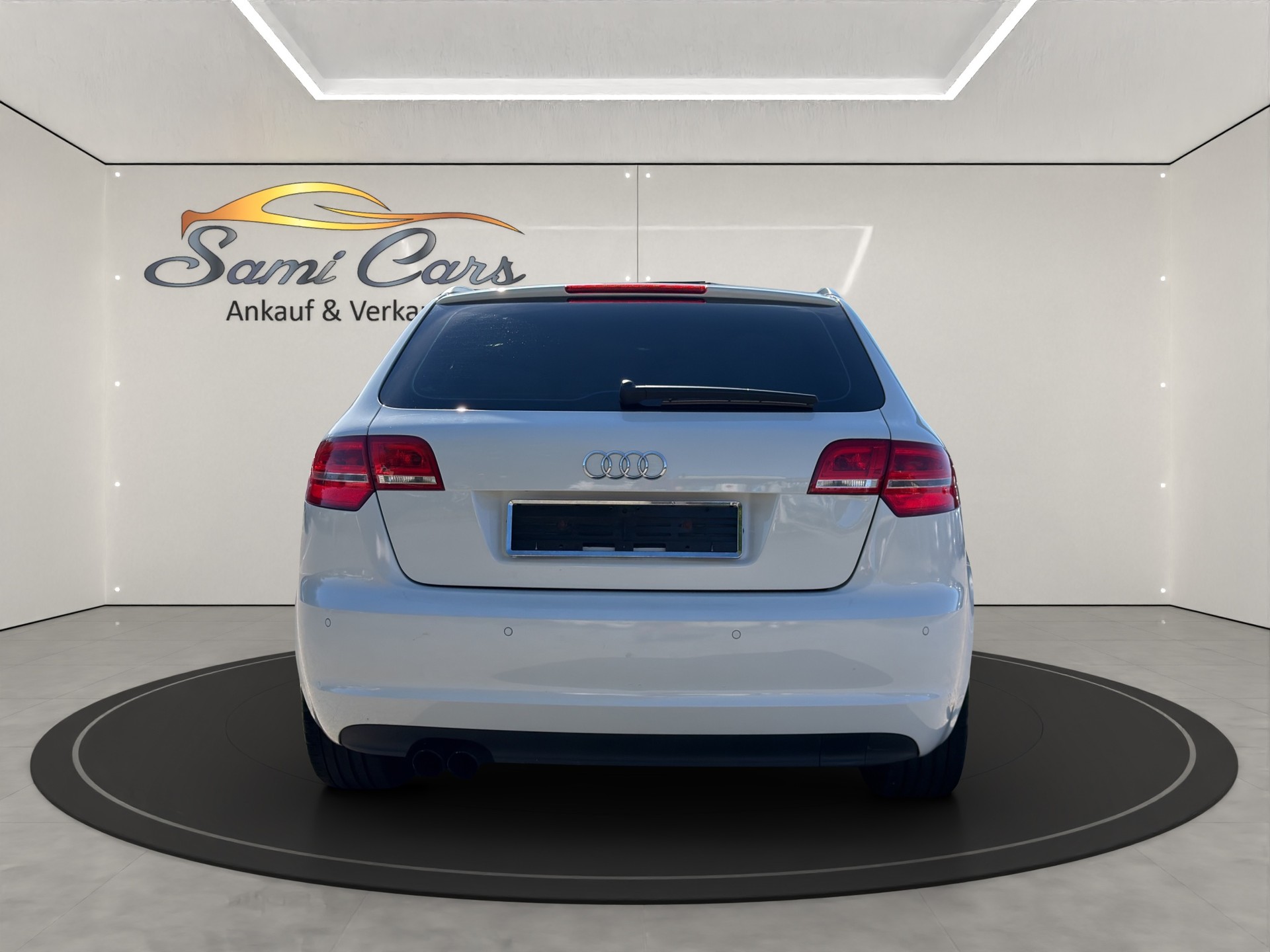 AUDI A3 Sportback 2.0 TFSI Ambition quattro S-tronic-image-3
