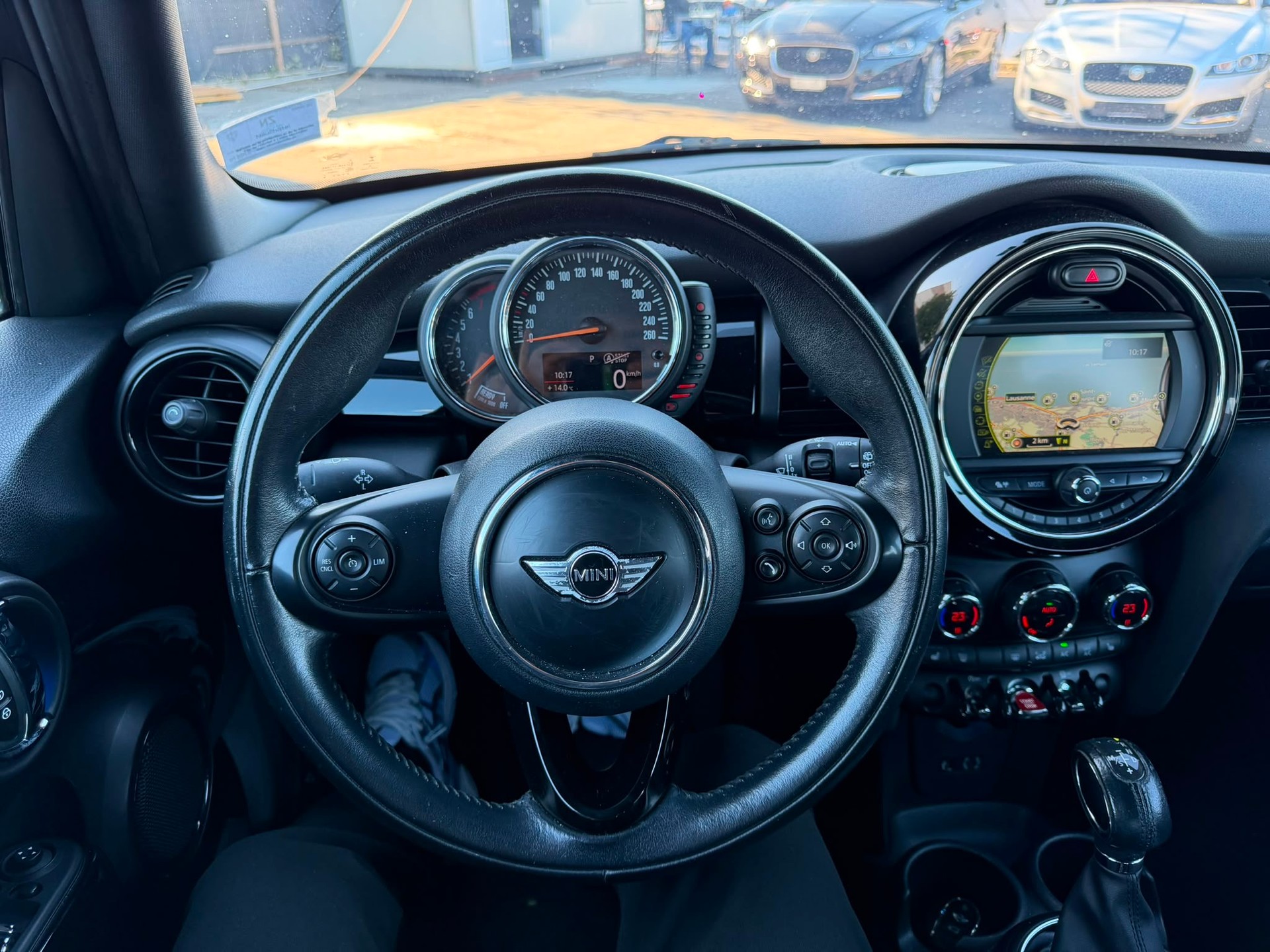 MINI Cooper Classic Edition Steptronic GARANTIE 2 ans 🇨🇭-image-11