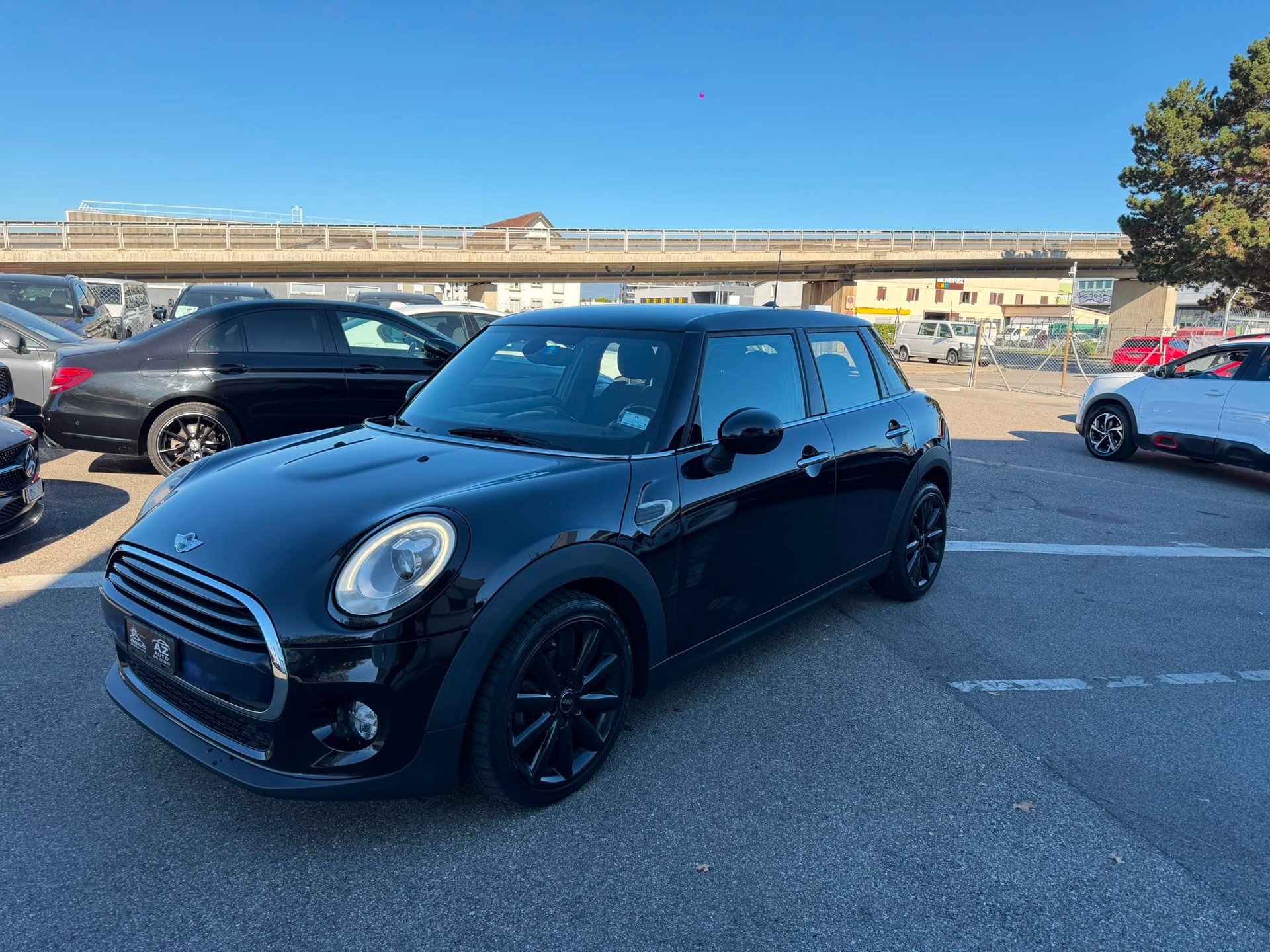 MINI Cooper Classic Edition Steptronic GARANTIE 2 ans 🇨🇭-image-0