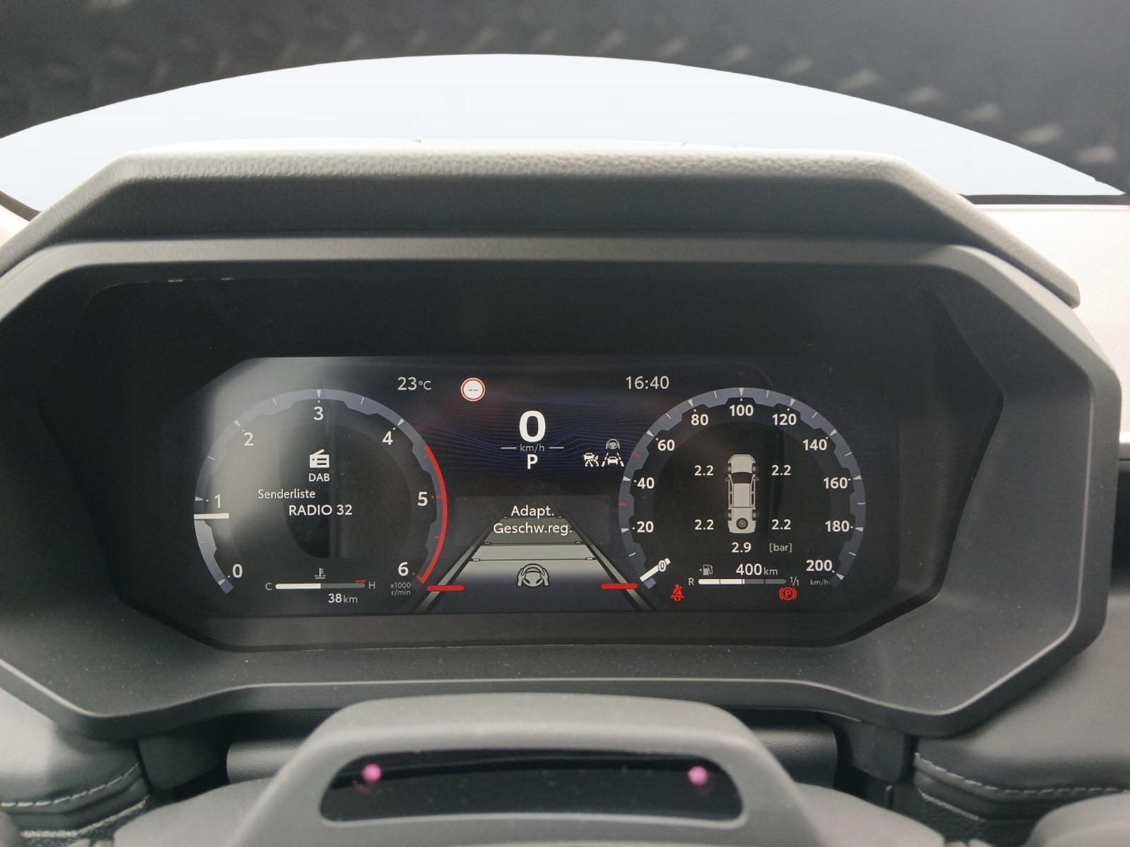 TOYOTA Hilux Double Cab.-Pick-up 2.8 D-4D MHEV 204 Style-image-14