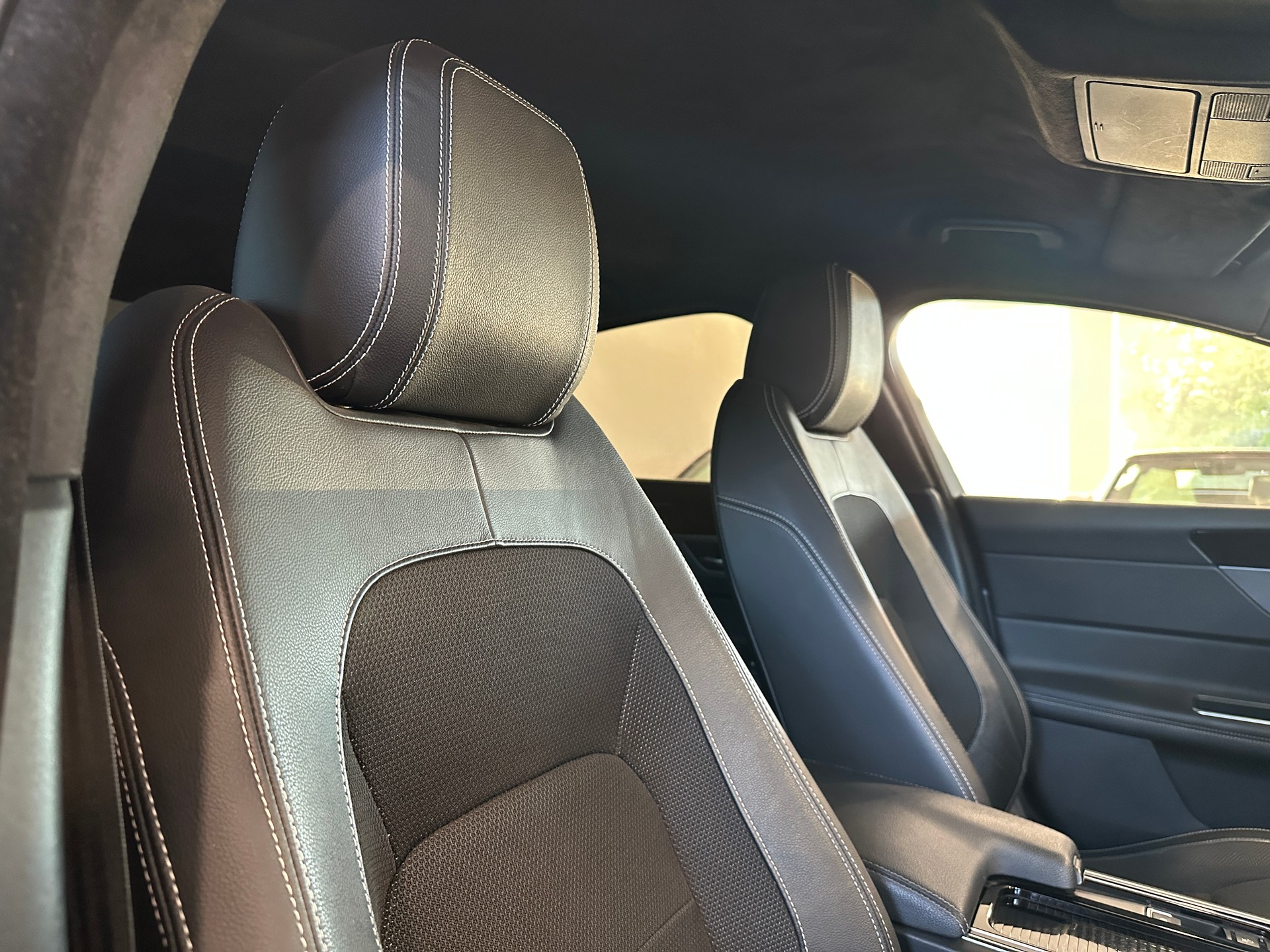 JAGUAR 20d R-Sport Automatic-image-19