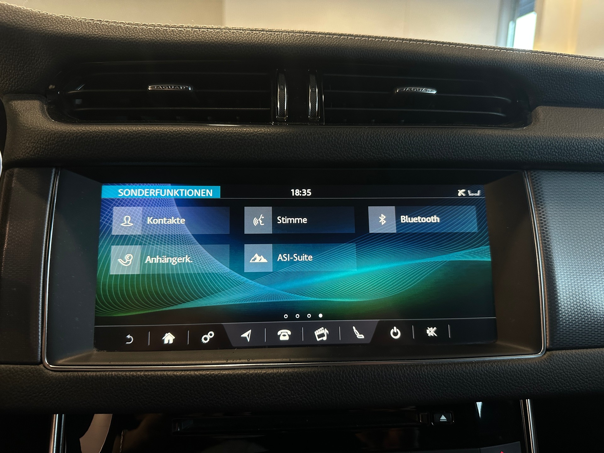 JAGUAR 20d R-Sport Automatic-image-23
