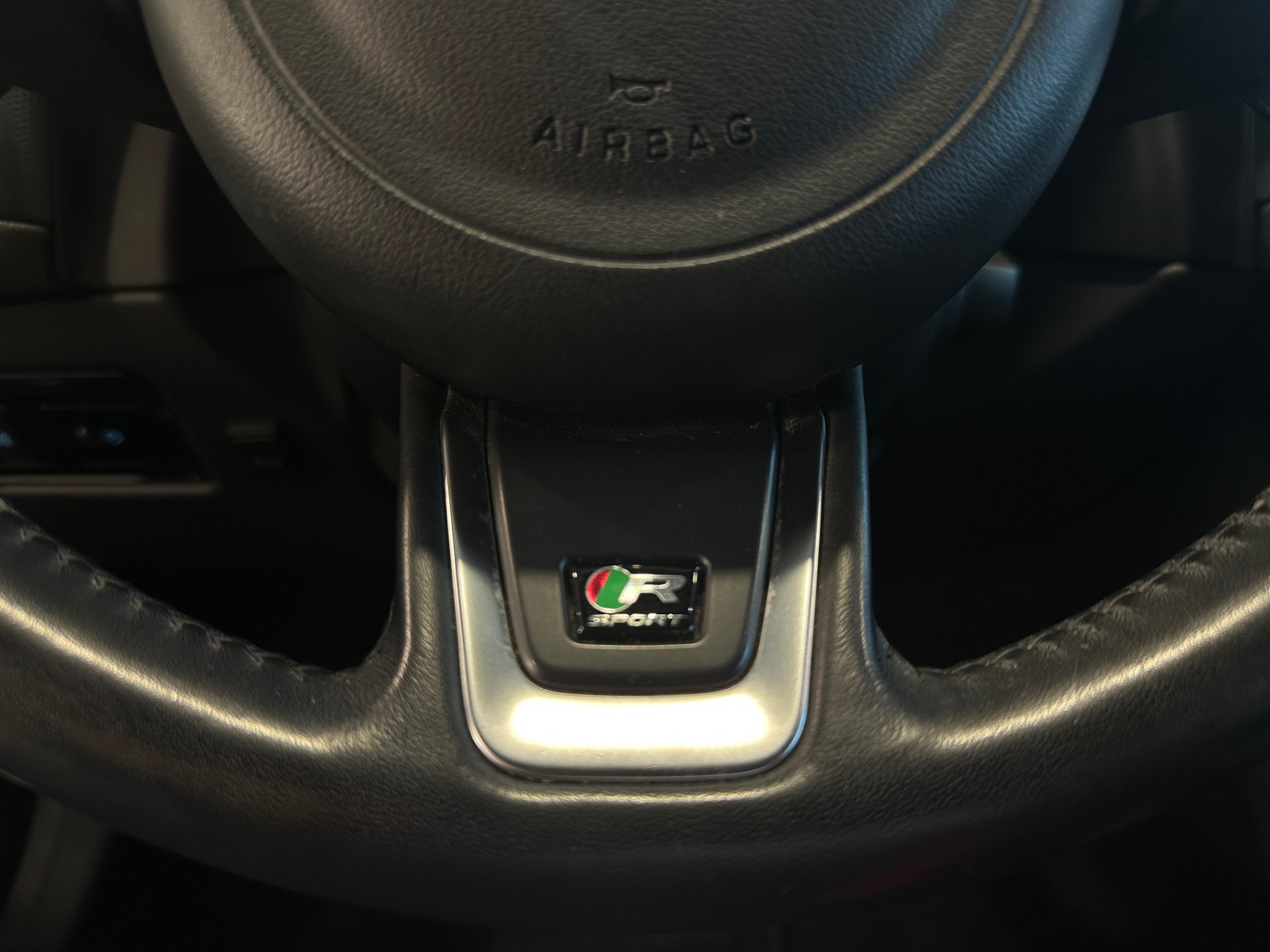 JAGUAR 20d R-Sport Automatic-image-28