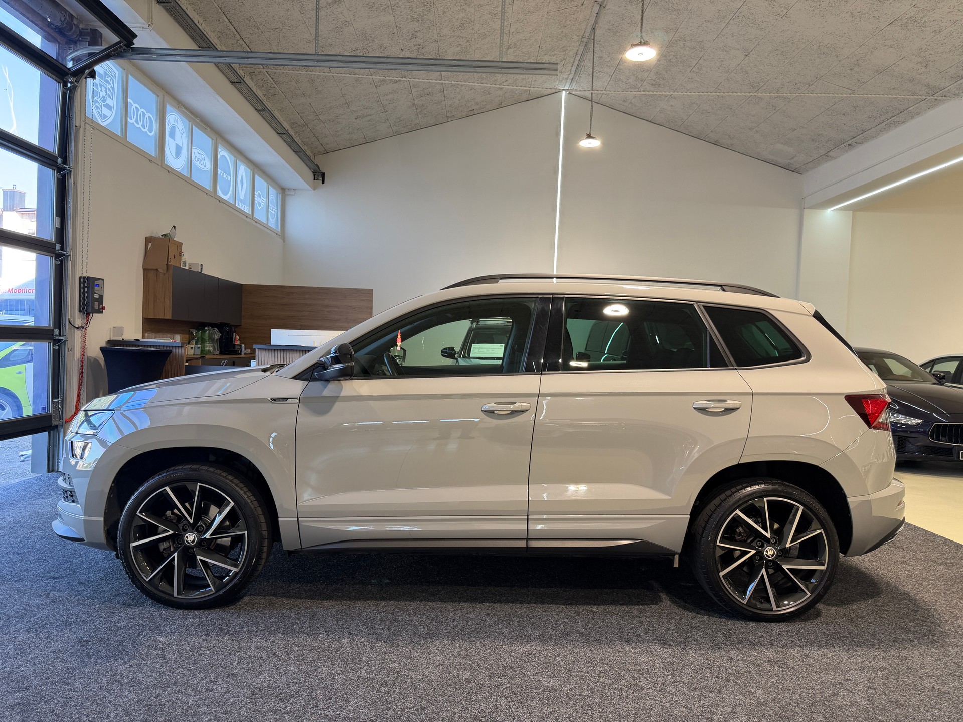 SKODA Karoq 1.5 TSI ACT SportLine DSG-image-3