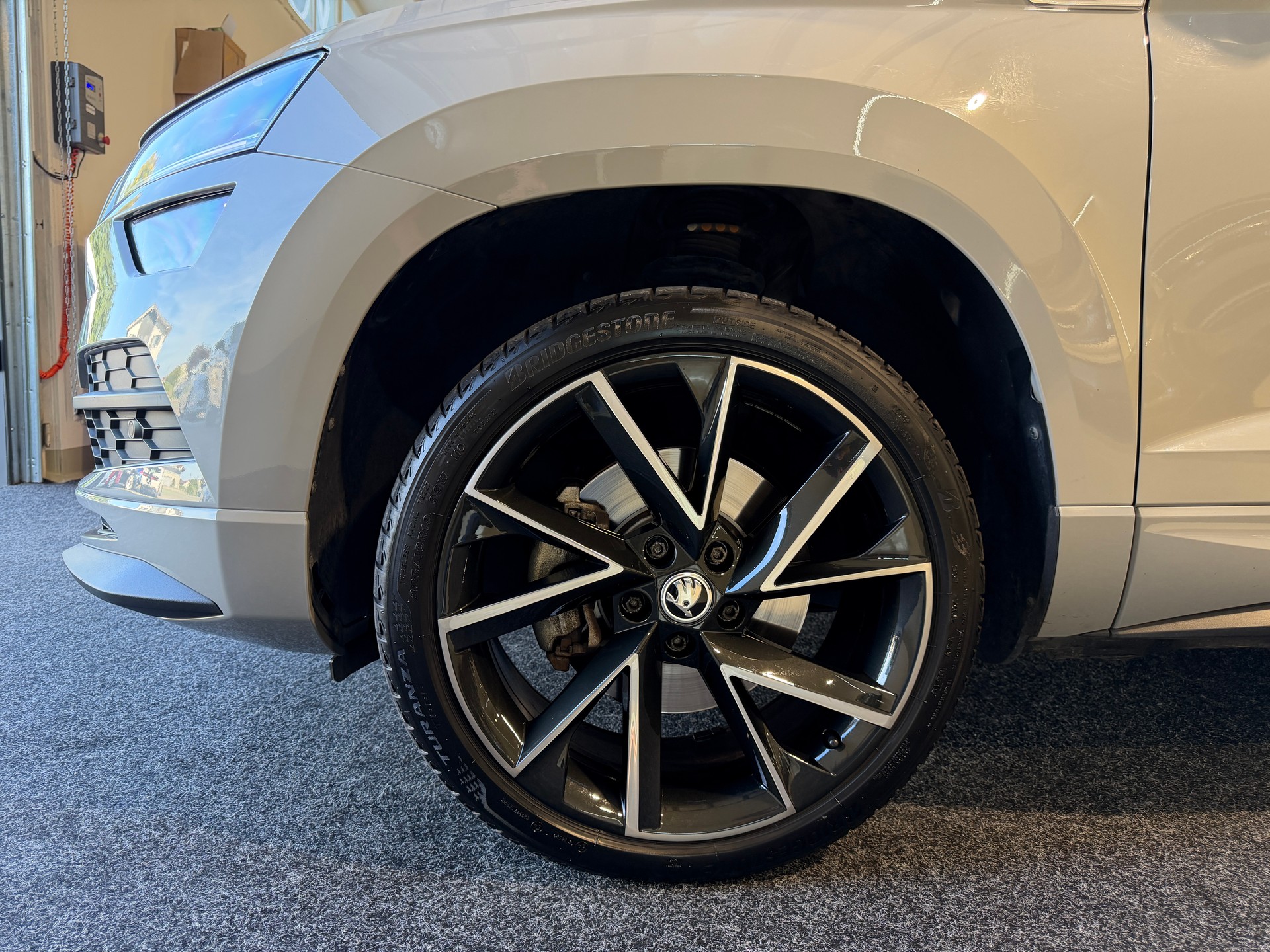 SKODA Karoq 1.5 TSI ACT SportLine DSG-image-2
