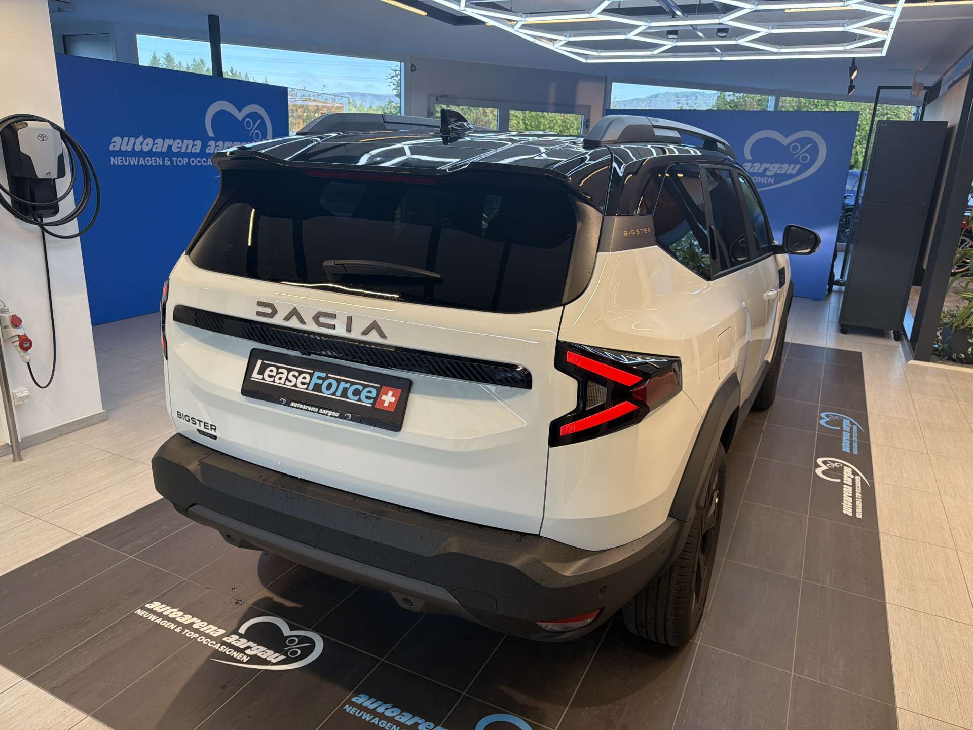 DACIA Bigster HEV 155 Extreme Automat-image-2