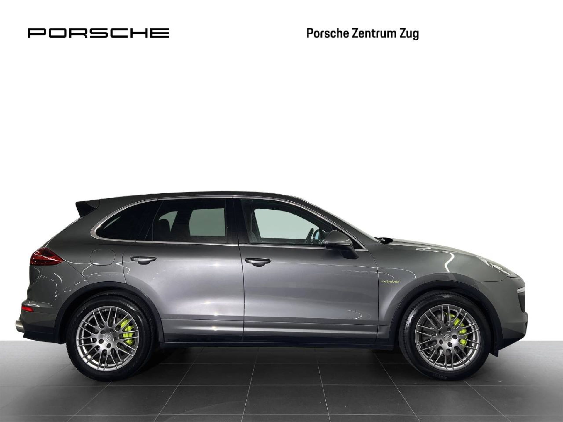 PORSCHE Cayenne S E-Hybrid-image-9