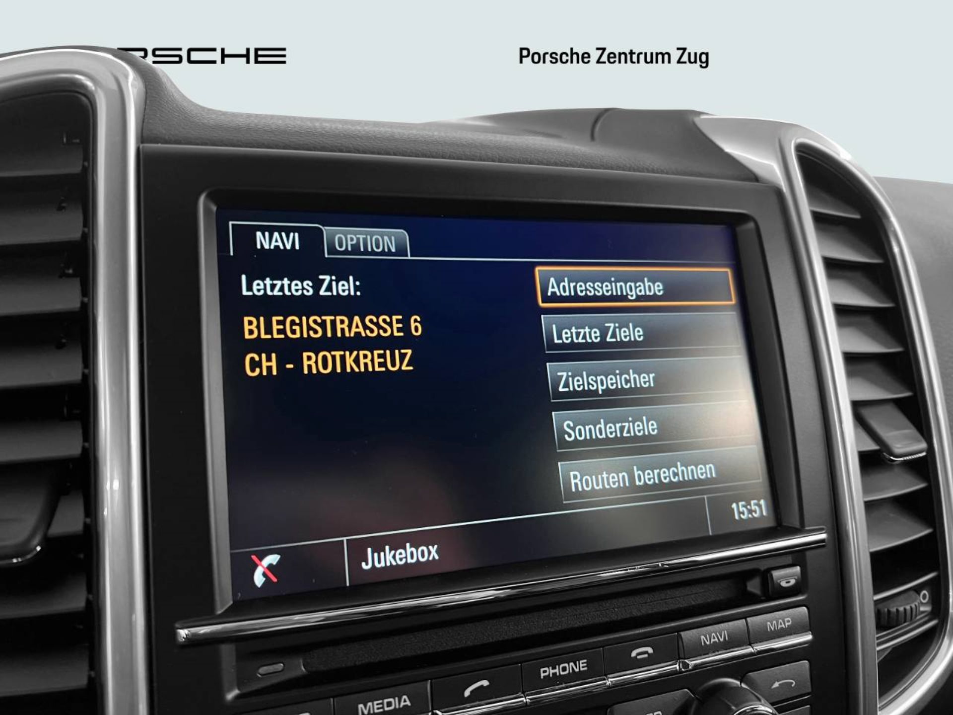PORSCHE Cayenne S E-Hybrid-image-29