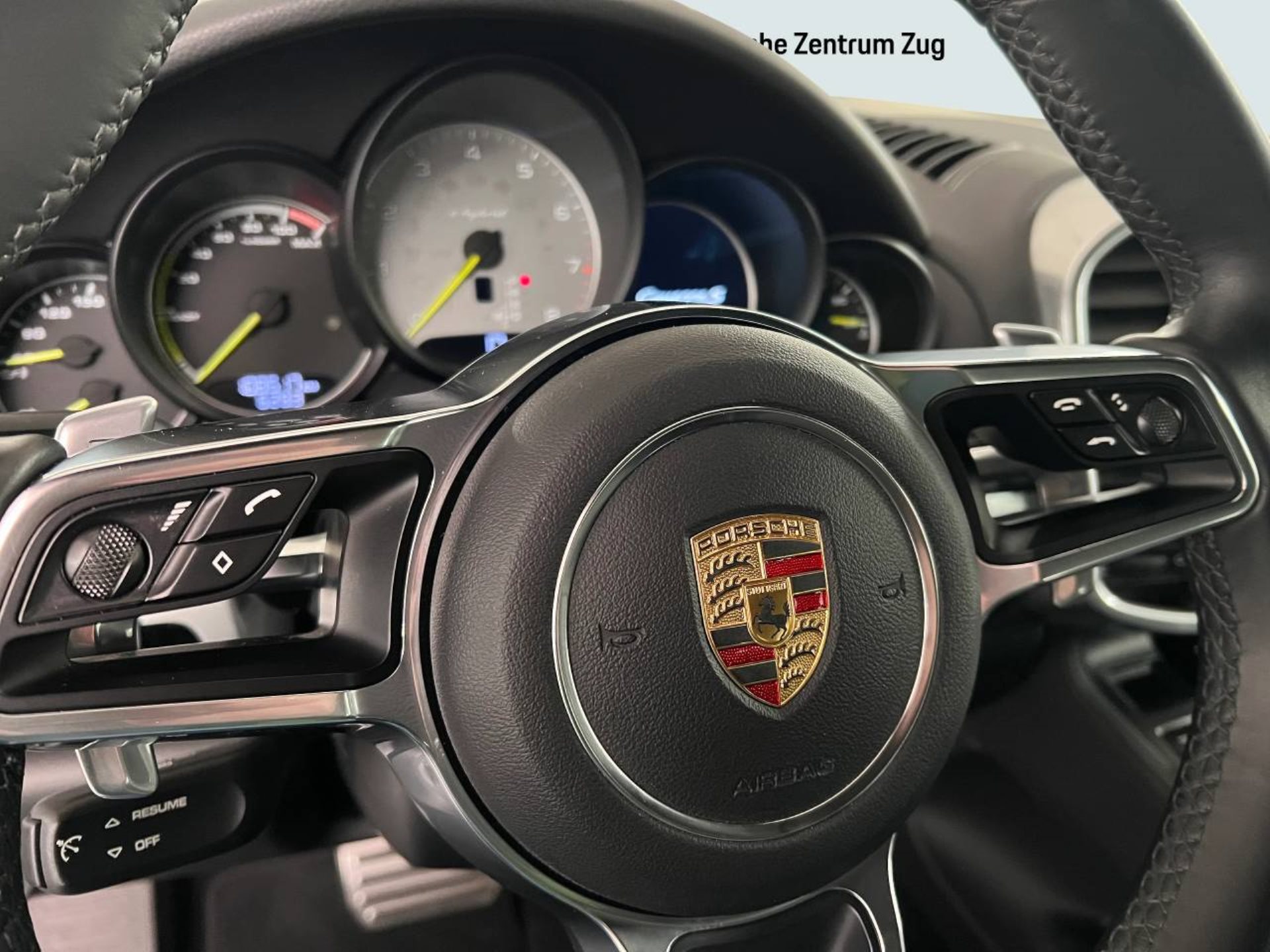 PORSCHE Cayenne S E-Hybrid-image-15