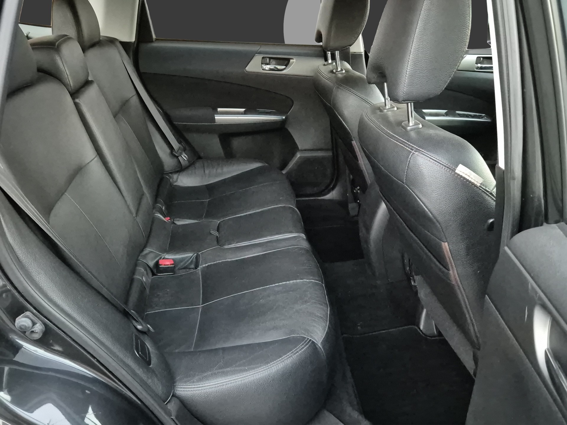 SUBARU Forester 2.0XS Limited Automatic-image-13