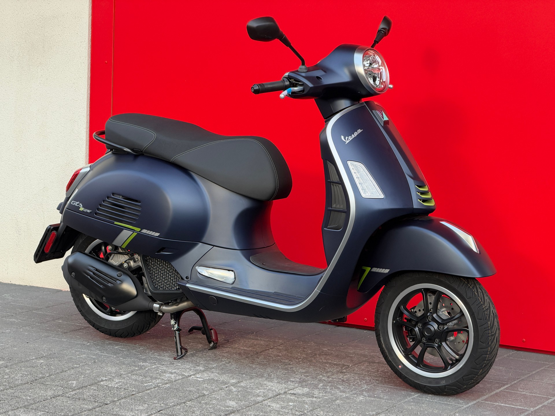 PIAGGIO Vespa GTS 125 Super Tech RST Euro 5+-image-15