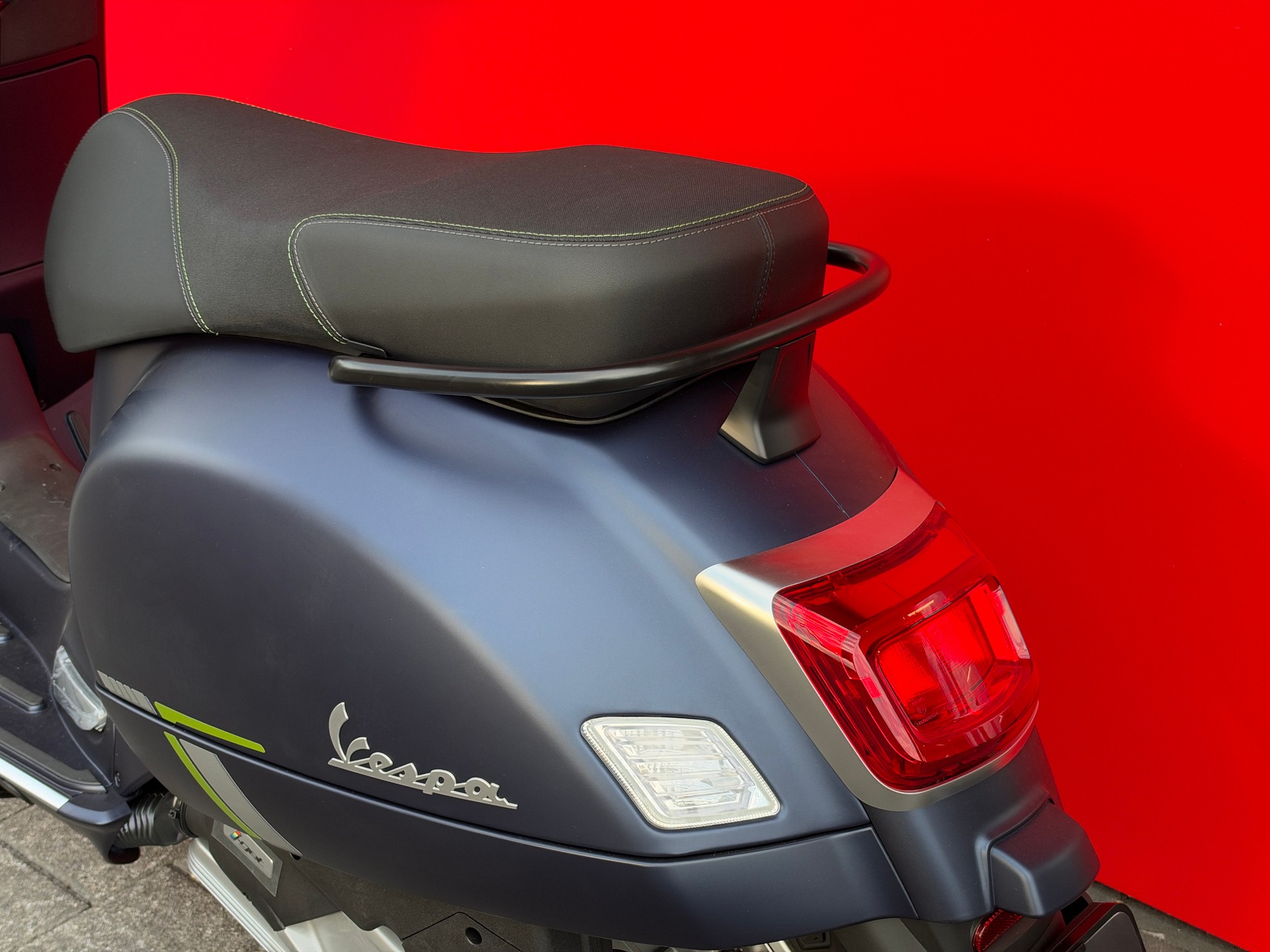 PIAGGIO Vespa GTS 125 Super Tech RST Euro 5+-image-13