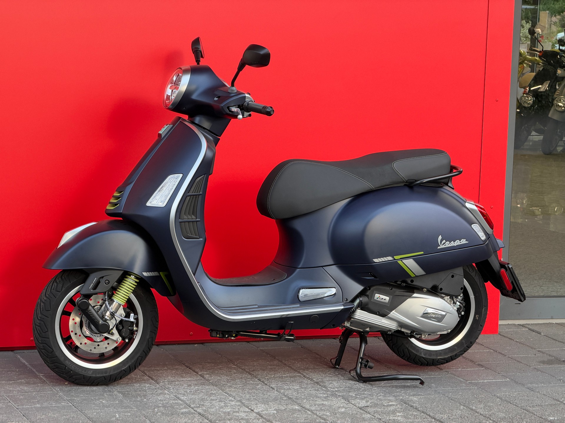 PIAGGIO Vespa GTS 125 Super Tech RST Euro 5+-image-11