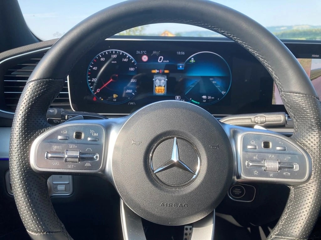 MERCEDES-BENZ GLE 350 e 4Matic AMG Line 9G-Tronic-image-12