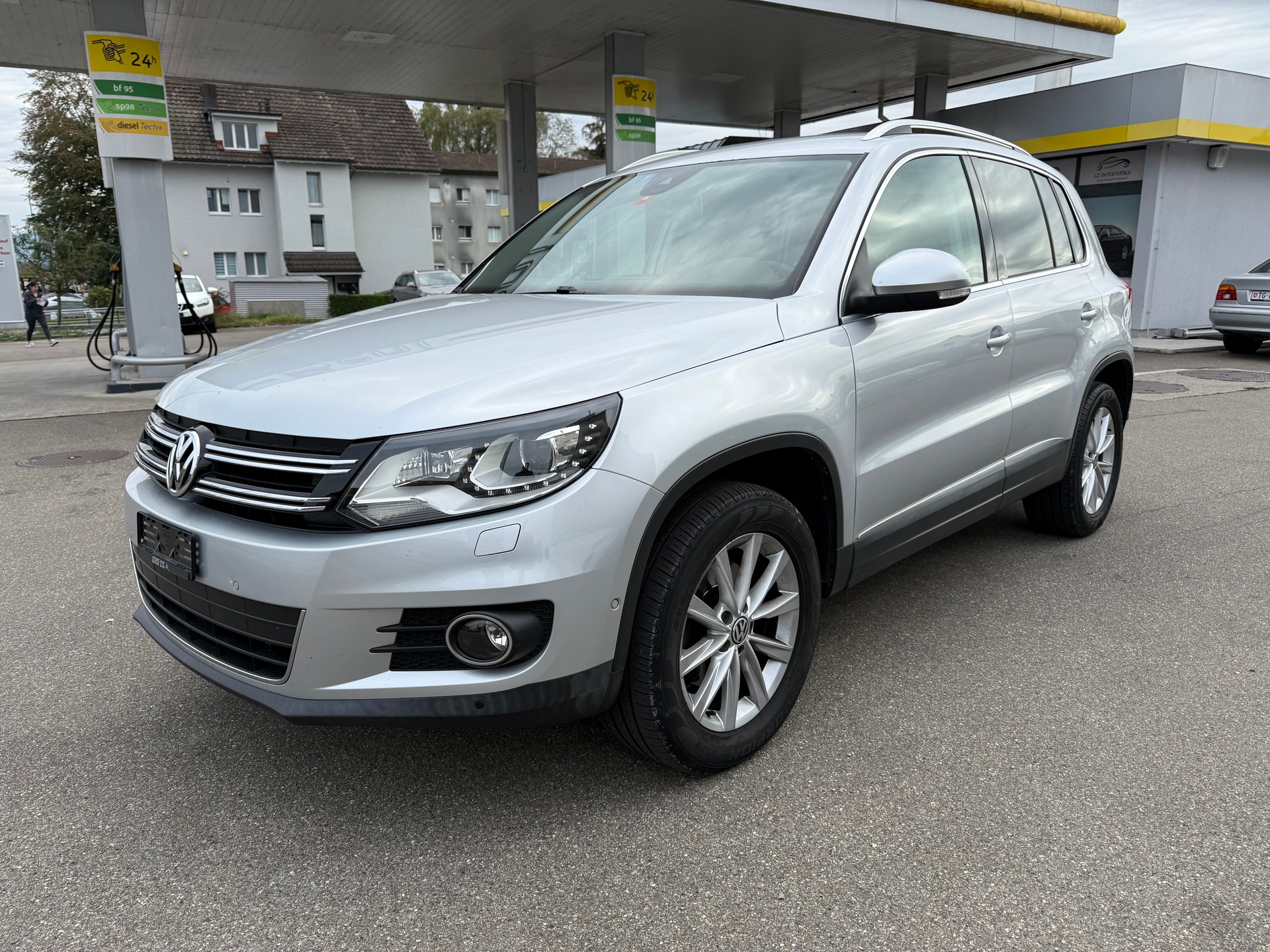 VW Tiguan 1.4 TSI Sport&Style 4Motion-image-0