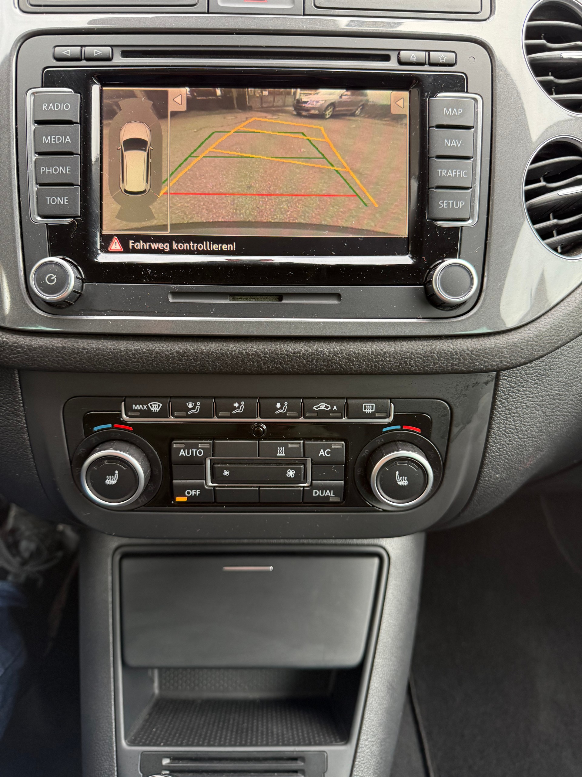 VW Tiguan 1.4 TSI Sport&Style 4Motion-image-7