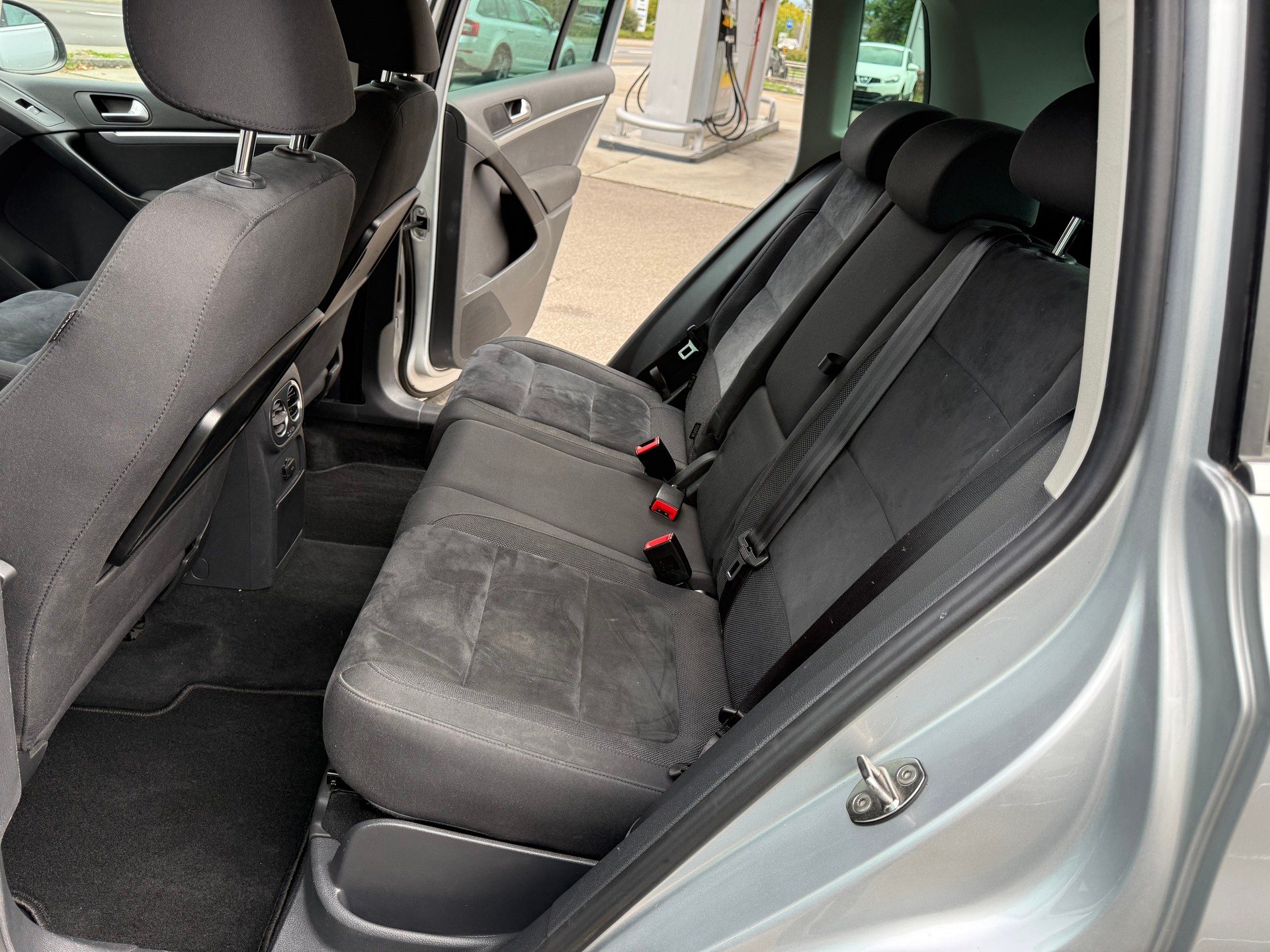 VW Tiguan 1.4 TSI Sport&Style 4Motion-image-10