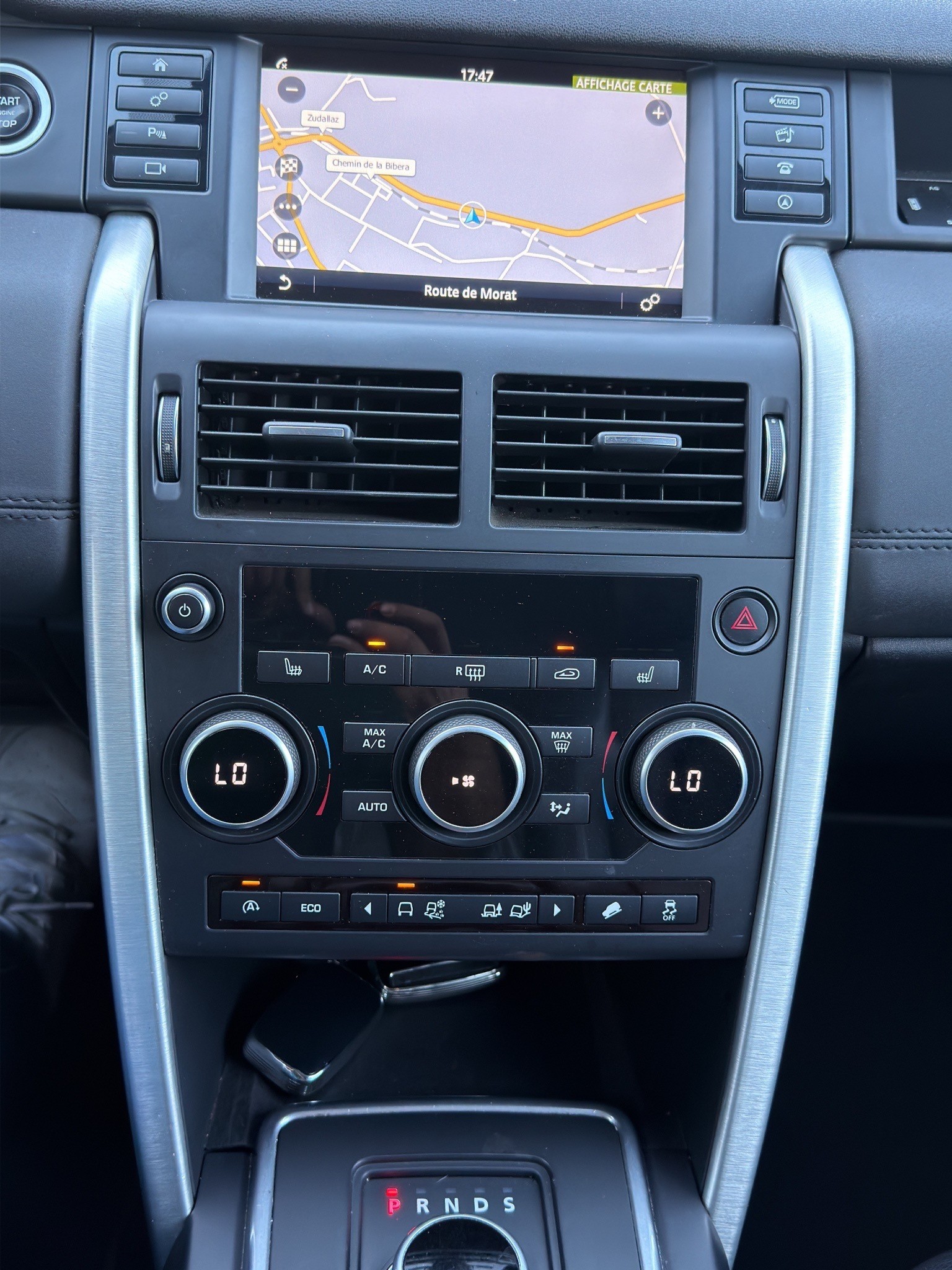 LAND ROVER Discovery Sport 2.0 TD4 HSE Luxury AT9-image-6