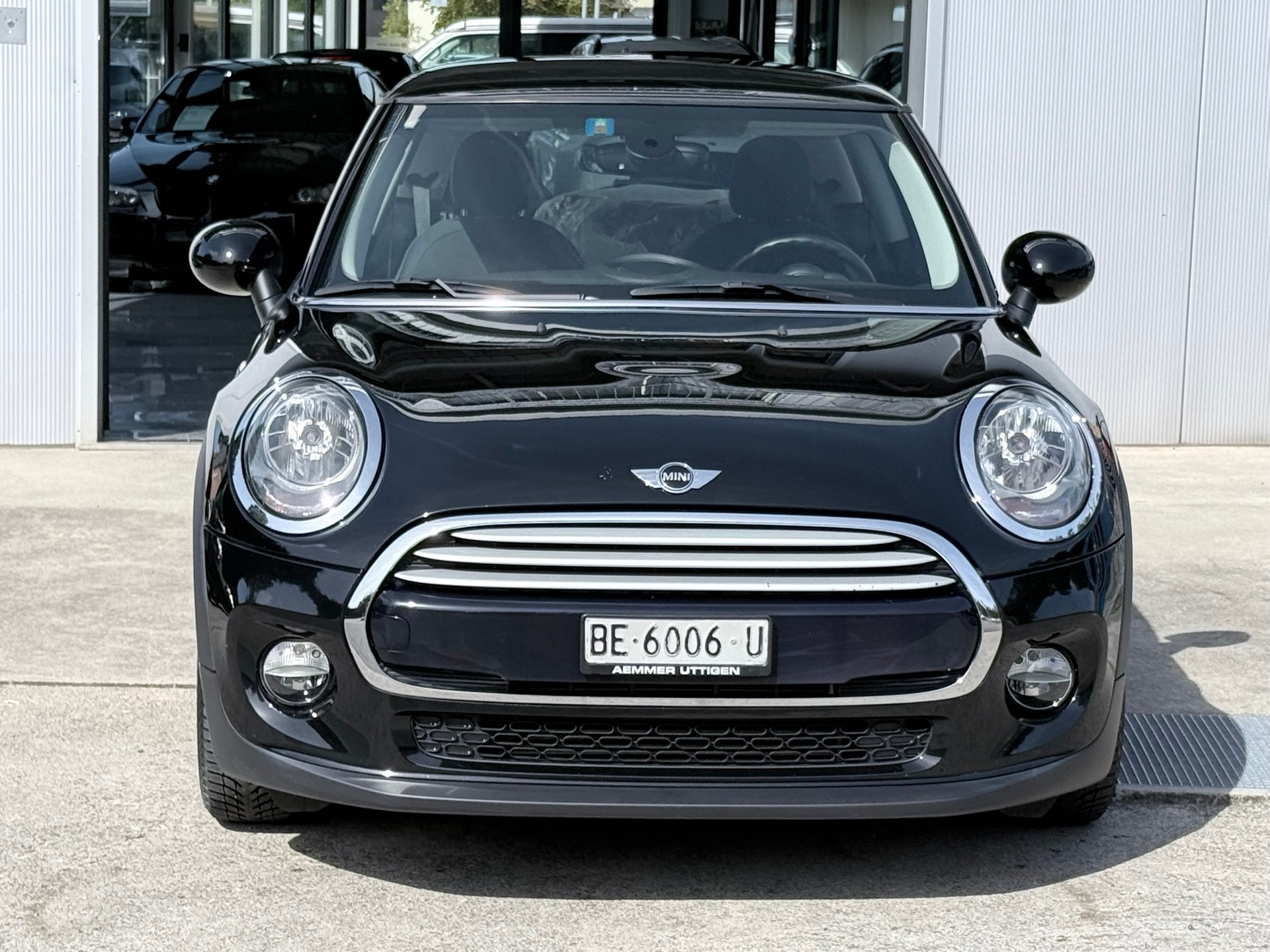 MINI Cooper-image-1