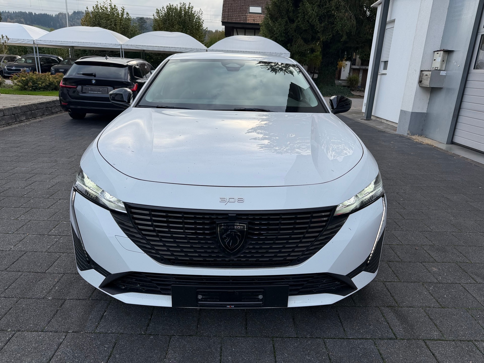 PEUGEOT 308 SW 1.5 BlueHDI Allure EAT8-image-2