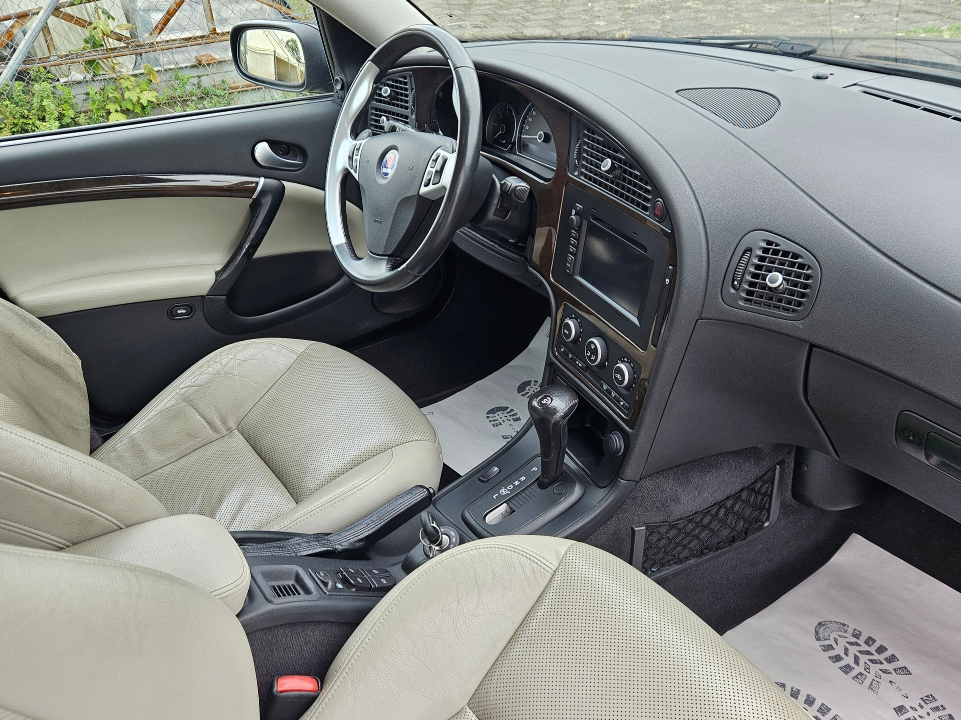 SAAB 9-5-image-14
