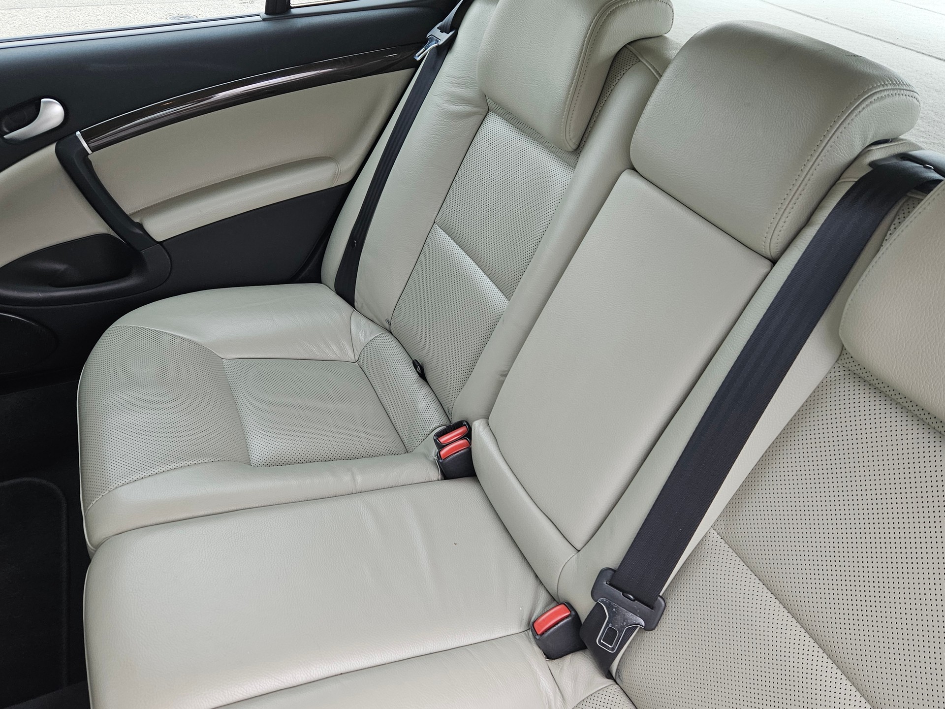 SAAB 9-5-image-9