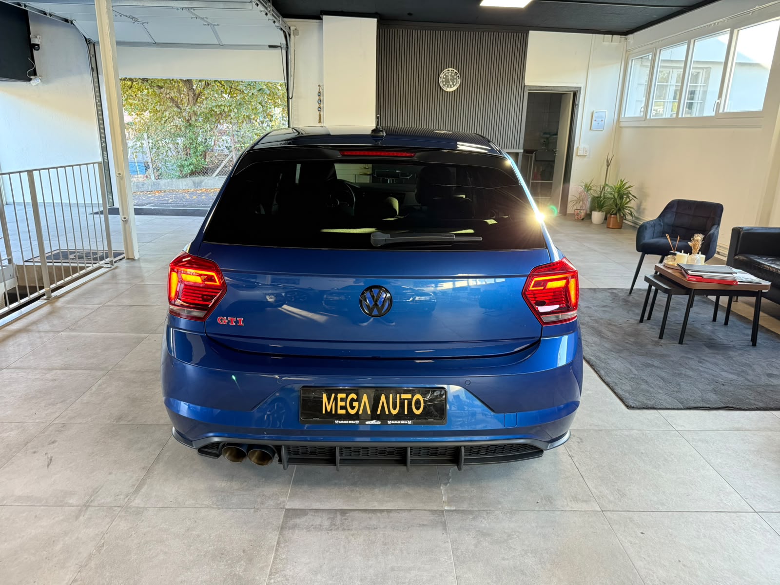 VW Polo 2.0 TSI GTI DSG-image-7